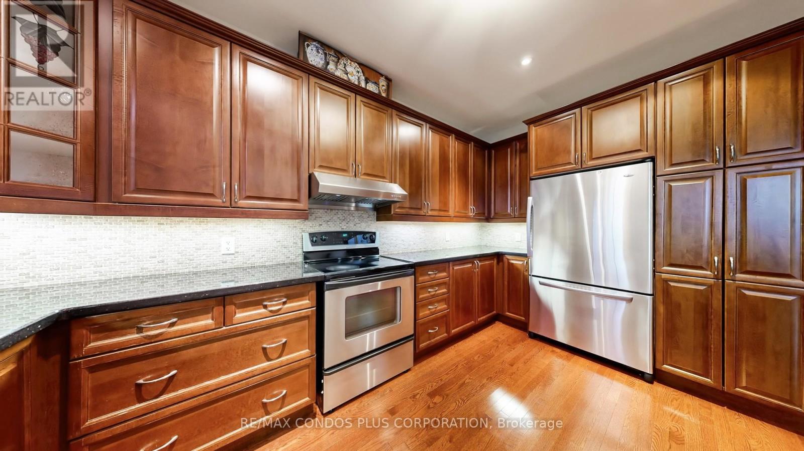 81 Stonecliffe Crescent, Aurora, Ontario L4G 7Z7 - Photo 17 - N12586026