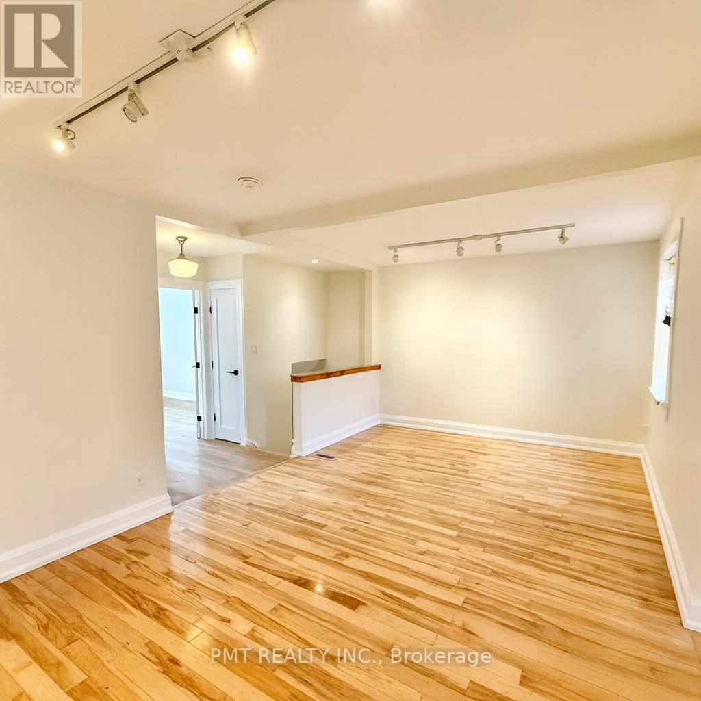 UPPER - 1164 QUEEN STREET E, Toronto, Ontario