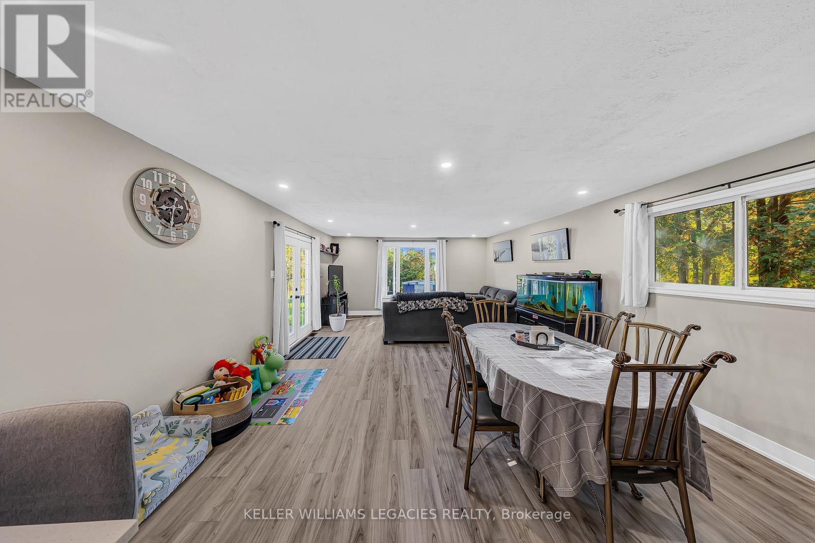 74 Cowans Crescent, Kawartha Lakes, Ontario  K0L 2W0 - Photo 7 - X12455182