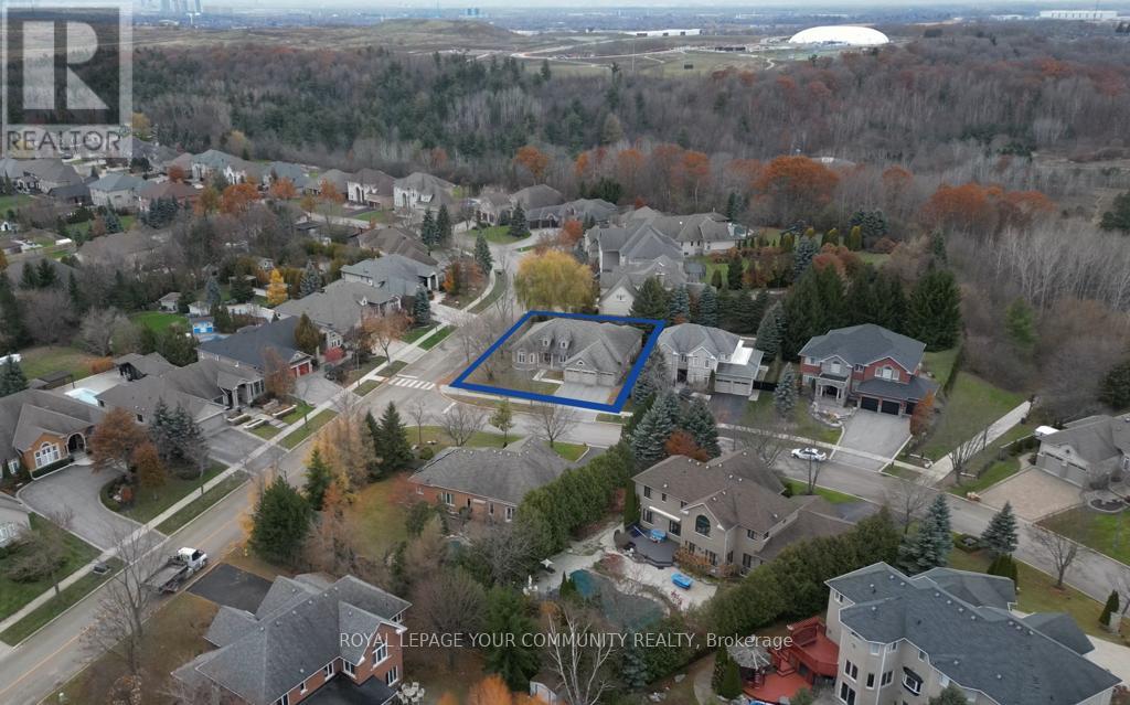 2 Kootenay Ridge, Vaughan, Ontario  L6A 2W1 - Photo 2 - N12595294