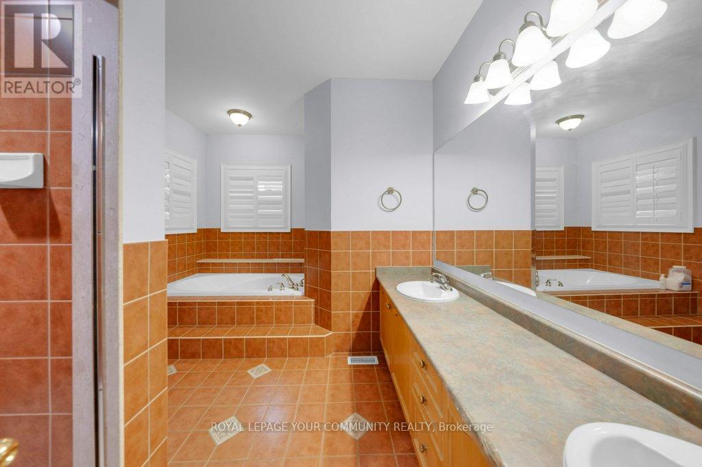 2 Kootenay Ridge, Vaughan, Ontario  L6A 2W1 - Photo 31 - N12595294