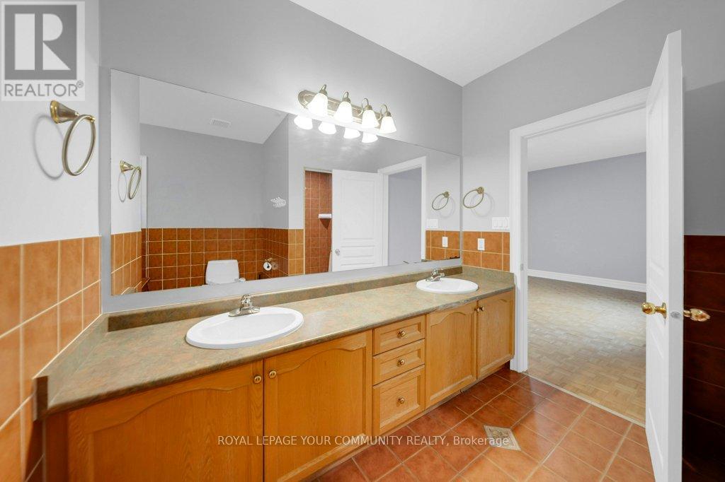 2 Kootenay Ridge, Vaughan, Ontario  L6A 2W1 - Photo 33 - N12595294