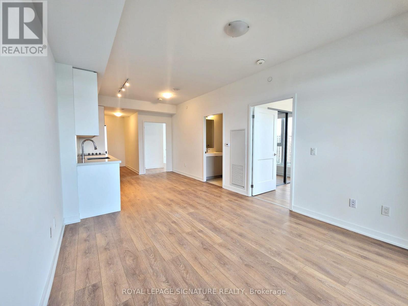 1428 - 498 Caldari Road, Vaughan, Ontario  L4K 0R6 - Photo 10 - N12595392