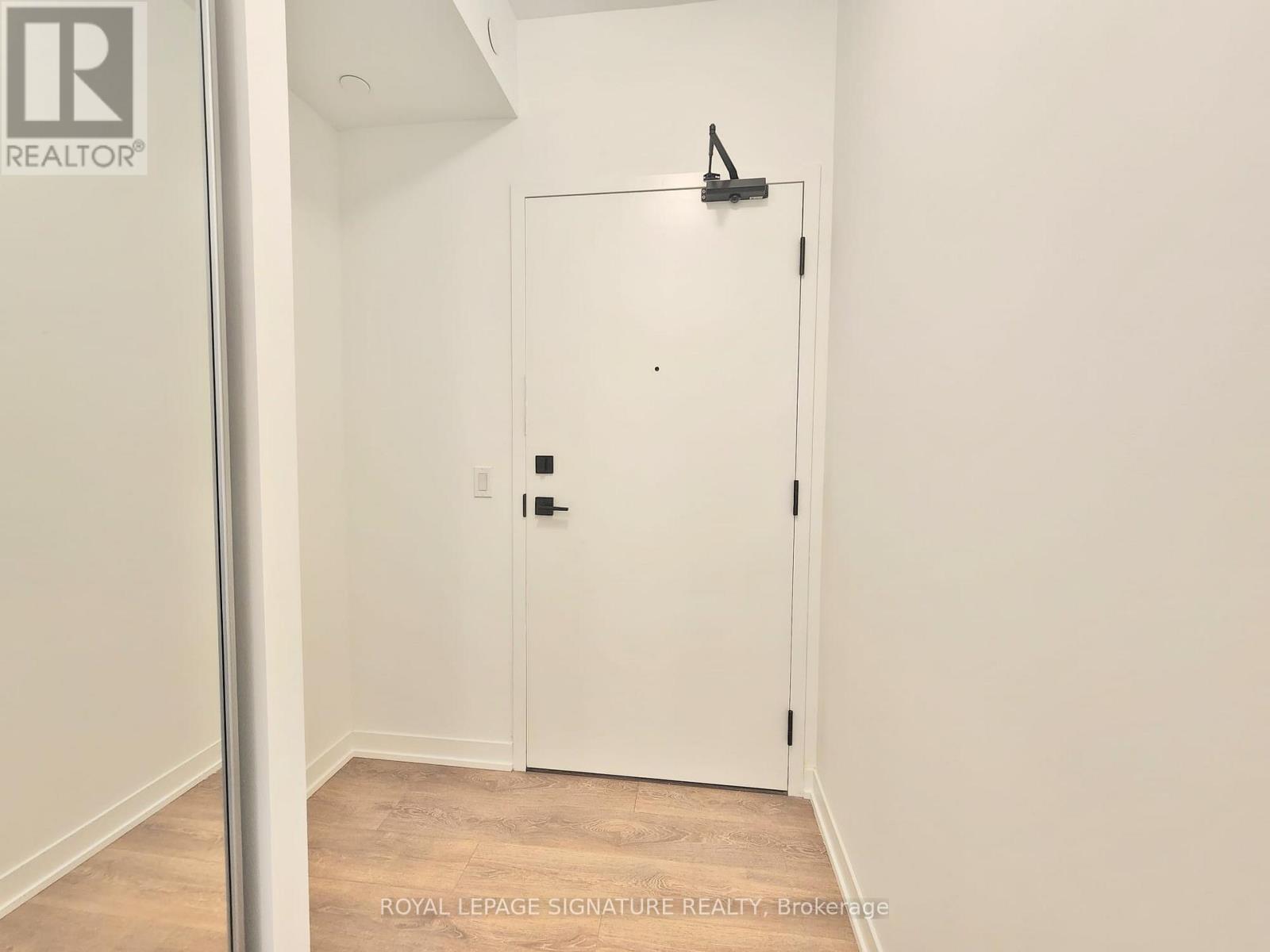 1428 - 498 Caldari Road, Vaughan, Ontario  L4K 0R6 - Photo 5 - N12595392