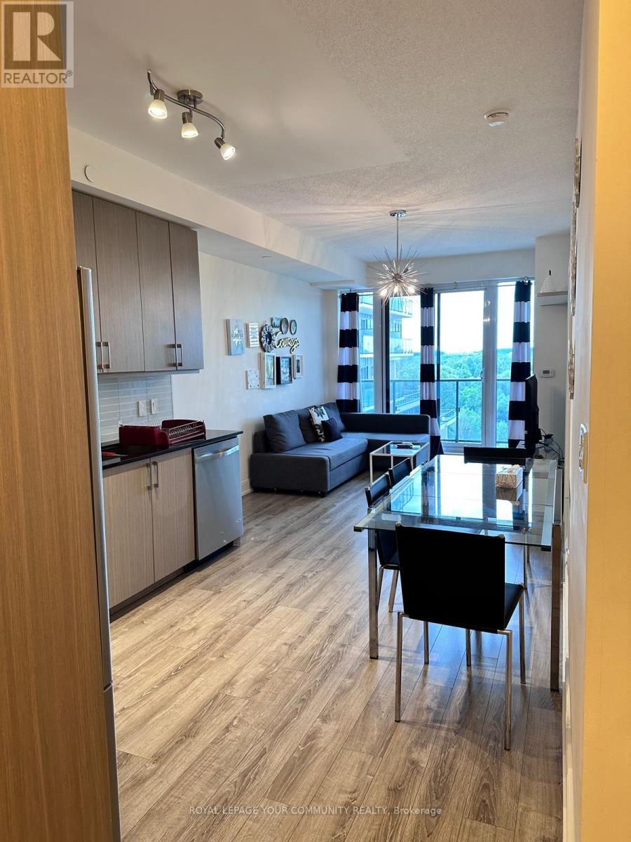 807b - 9600 Yonge Street, Richmond Hill, Ontario  L4C 0X3 - Photo 4 - N12595418