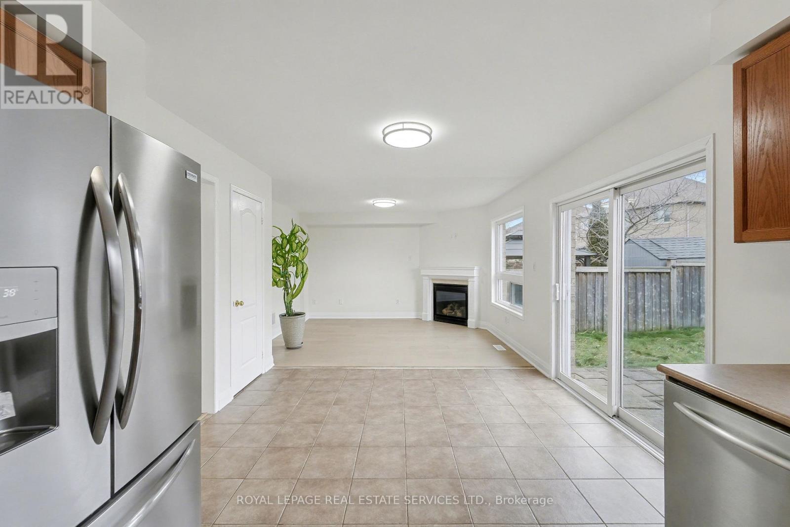 386 Reeves Way Boulevard, Whitchurch-Stouffville, Ontario L4A 0J8 - Photo 18 - N12595430