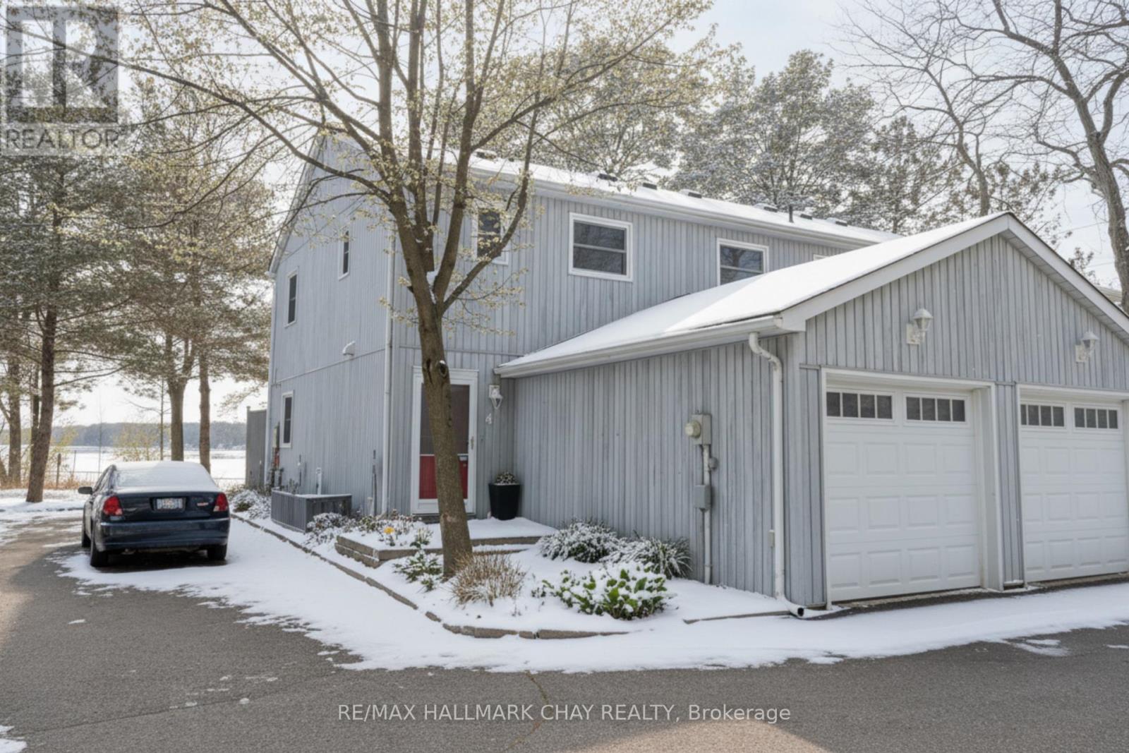 4 - 1 Olive Crescent, Orillia, Ontario  L3V 7N5 - Photo 2 - S12595432