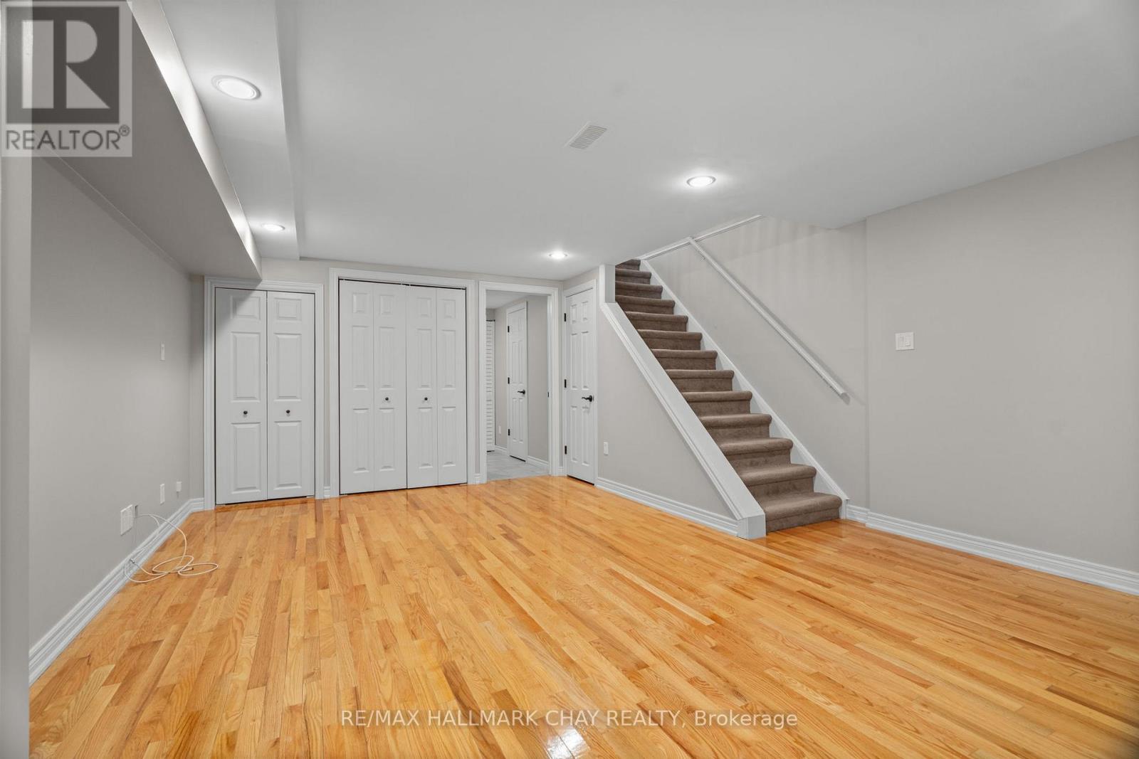 4 - 1 Olive Crescent, Orillia, Ontario  L3V 7N5 - Photo 27 - S12595432