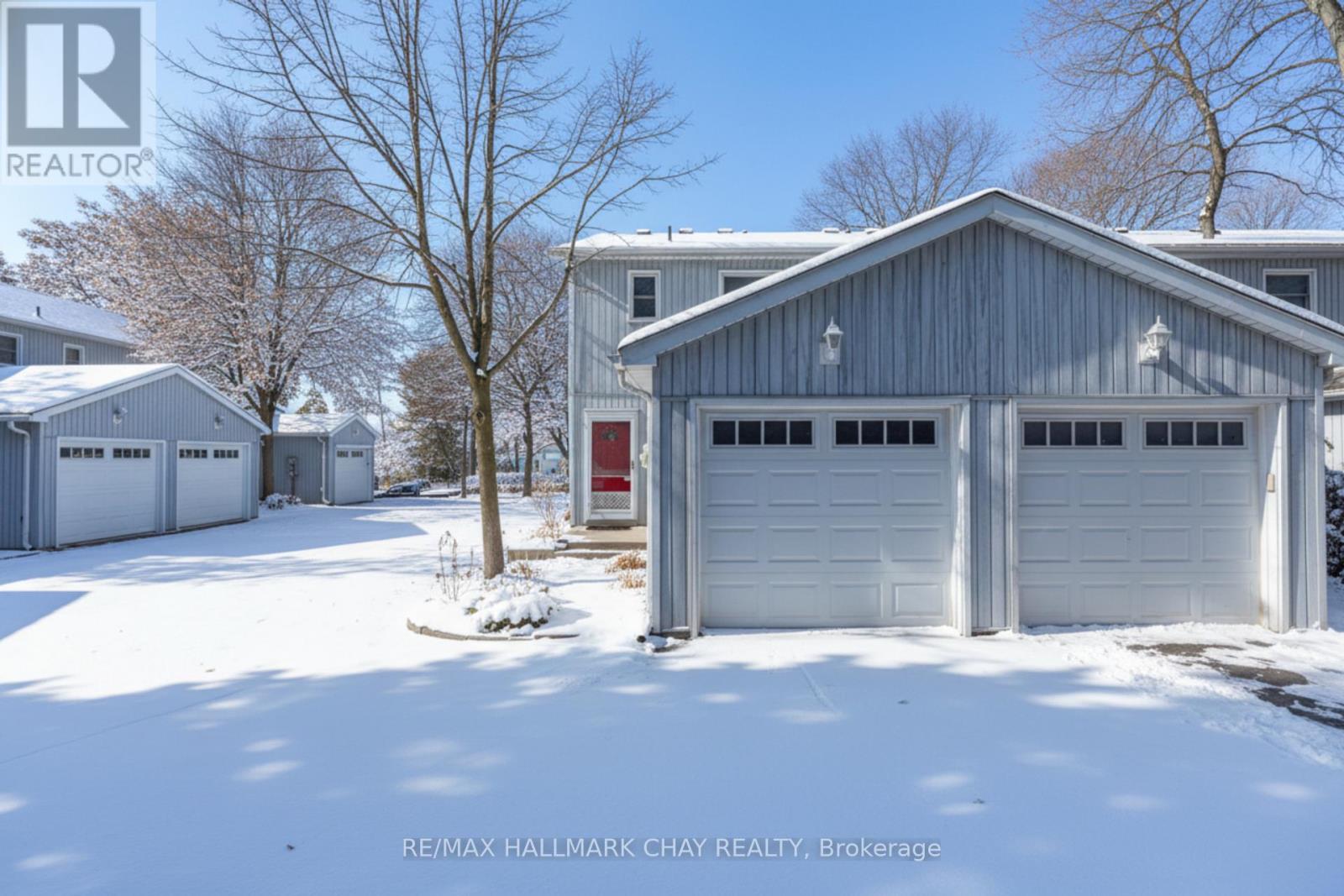 4 - 1 Olive Crescent, Orillia, Ontario  L3V 7N5 - Photo 3 - S12595432