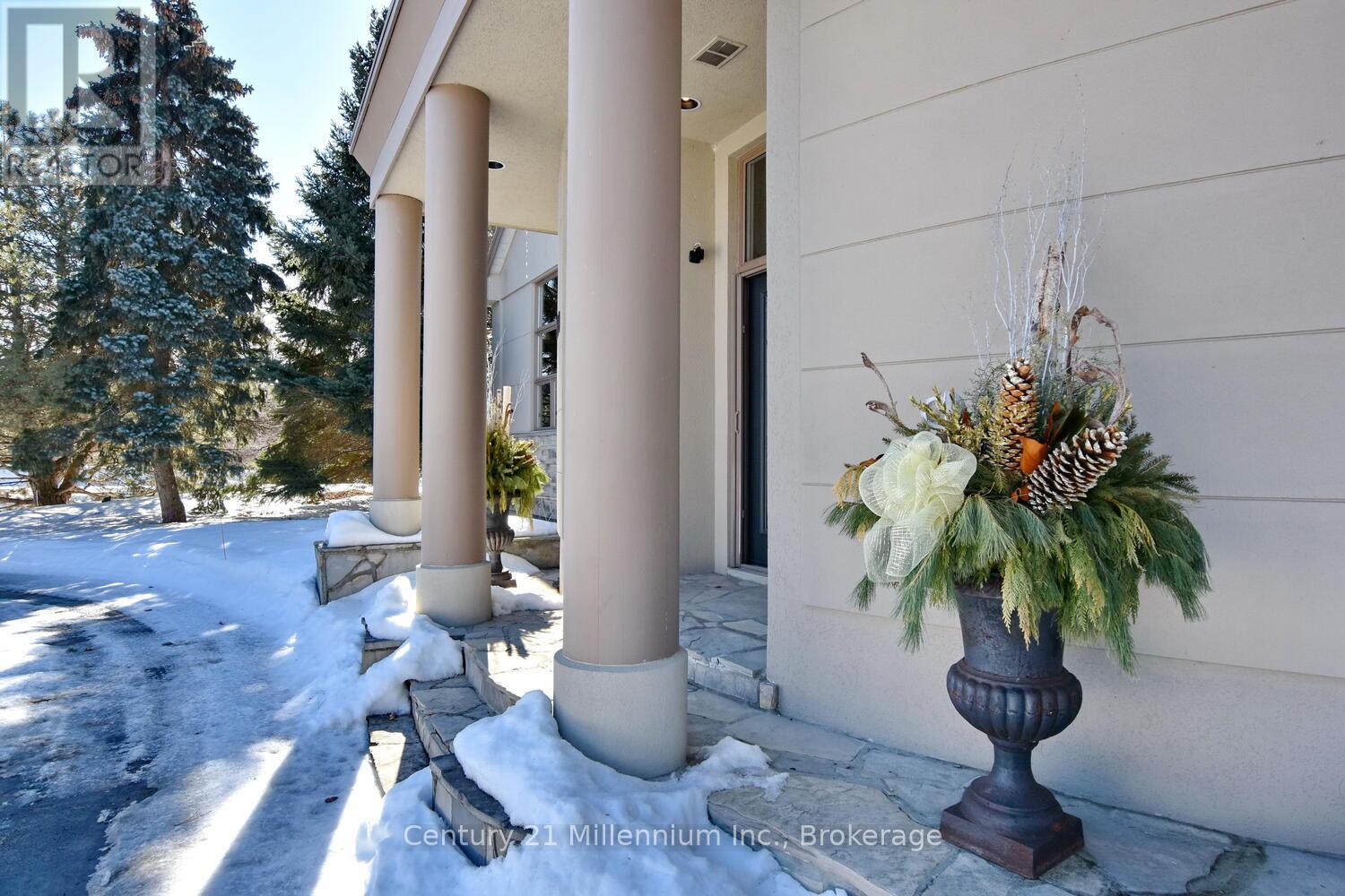 160 Grand Cypress Lane, Blue Mountains, Ontario L9Y 0K8 - Photo 3 - X12509632