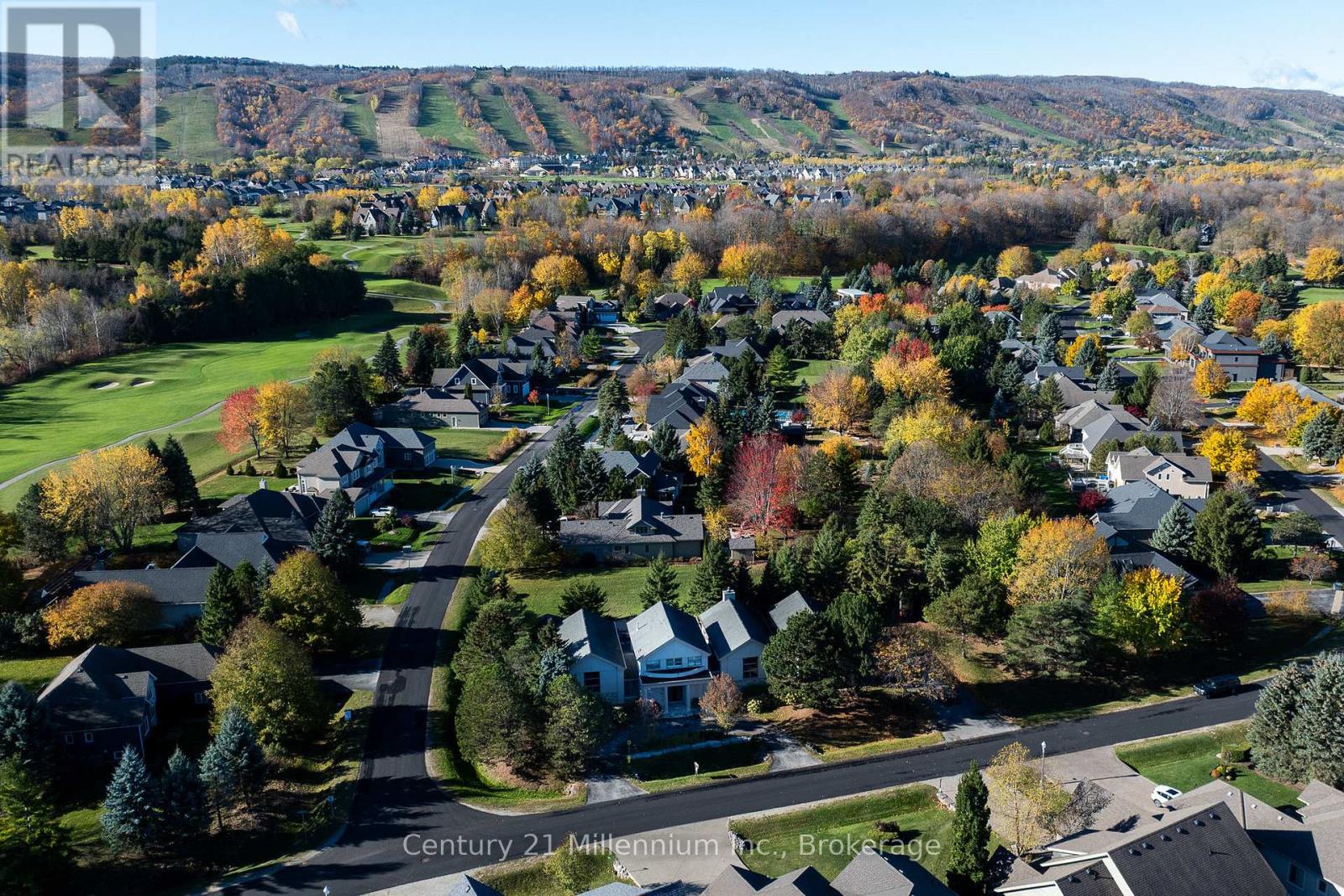 160 Grand Cypress Lane, Blue Mountains, Ontario L9Y 0K8 - Photo 43 - X12509632