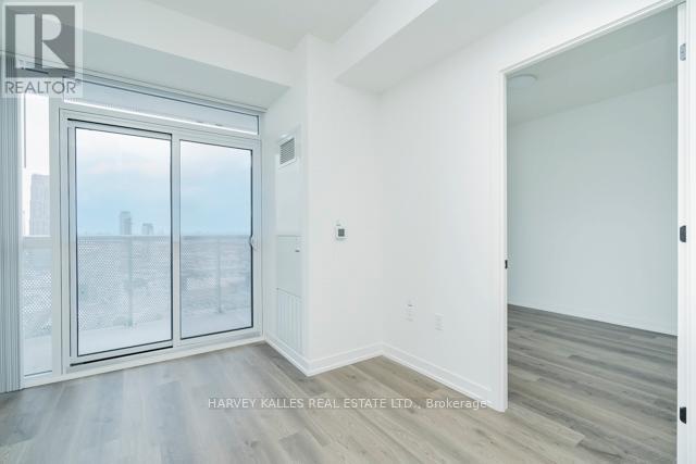 2907 - 8 Interchange Way, Vaughan, Ontario L4K 0R2 - Photo 11 - N12595302