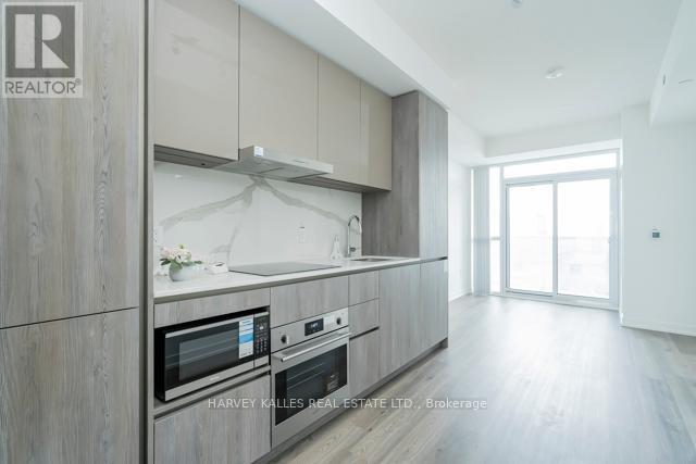 2907 - 8 Interchange Way, Vaughan, Ontario L4K 0R2 - Photo 9 - N12595302