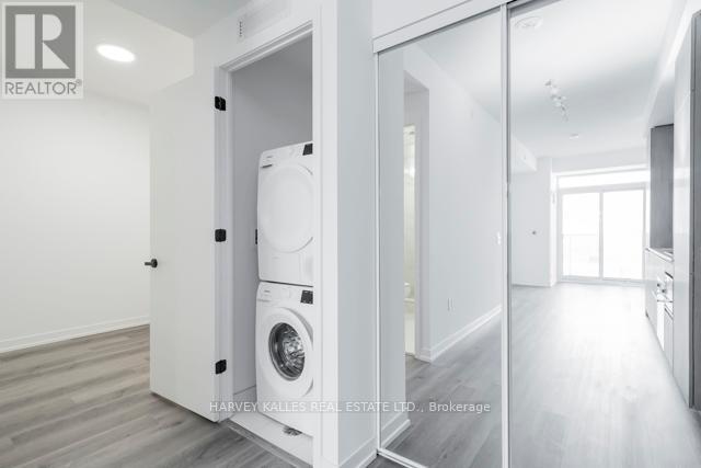 2907 - 8 Interchange Way, Vaughan, Ontario L4K 0R2 - Photo 16 - N12595302