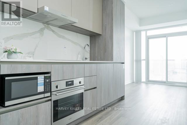 2907 - 8 Interchange Way, Vaughan, Ontario L4K 0R2 - Photo 8 - N12595302