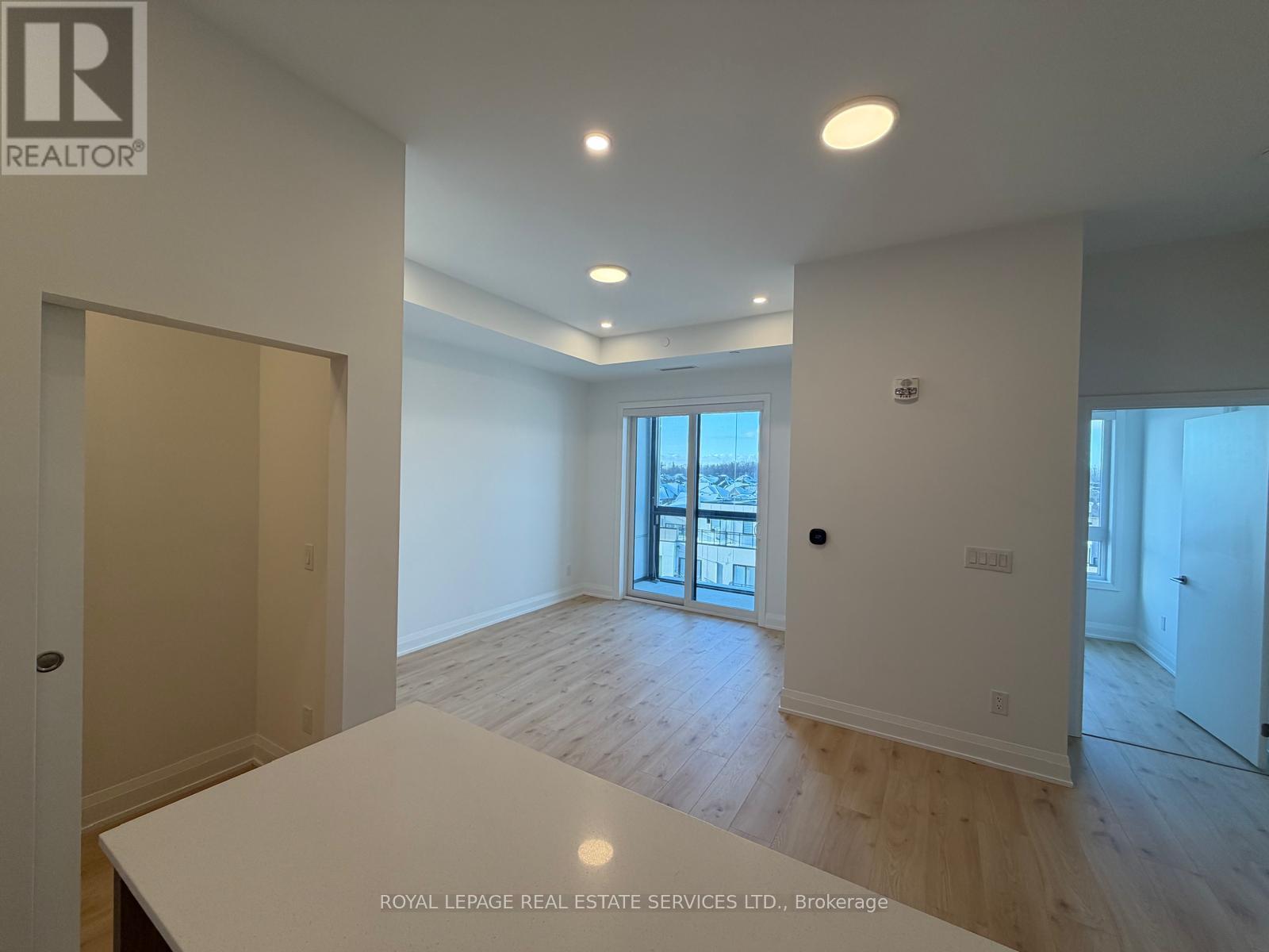 516 - 3250 Carding Mill Trail, Oakville, Ontario  L6M 1L3 - Photo 6 - W12594032