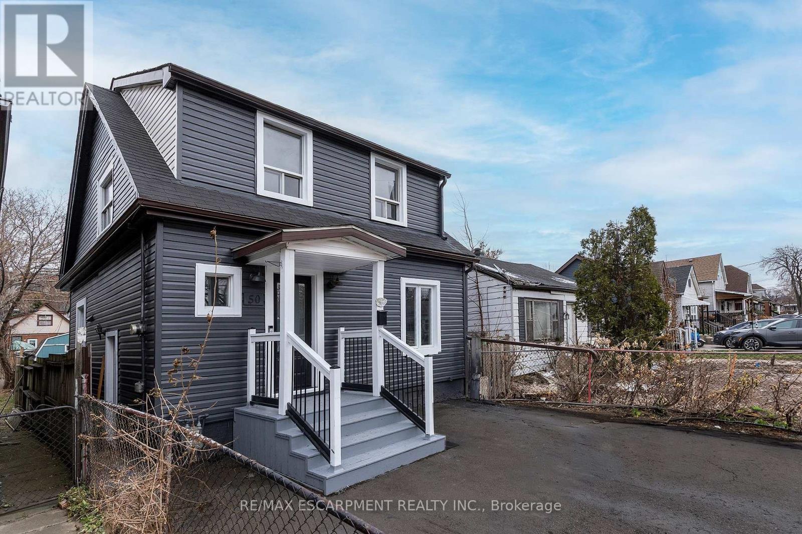 50 Stapleton Avenue, Hamilton, Ontario  L8H 3N5 - Photo 2 - X12595118