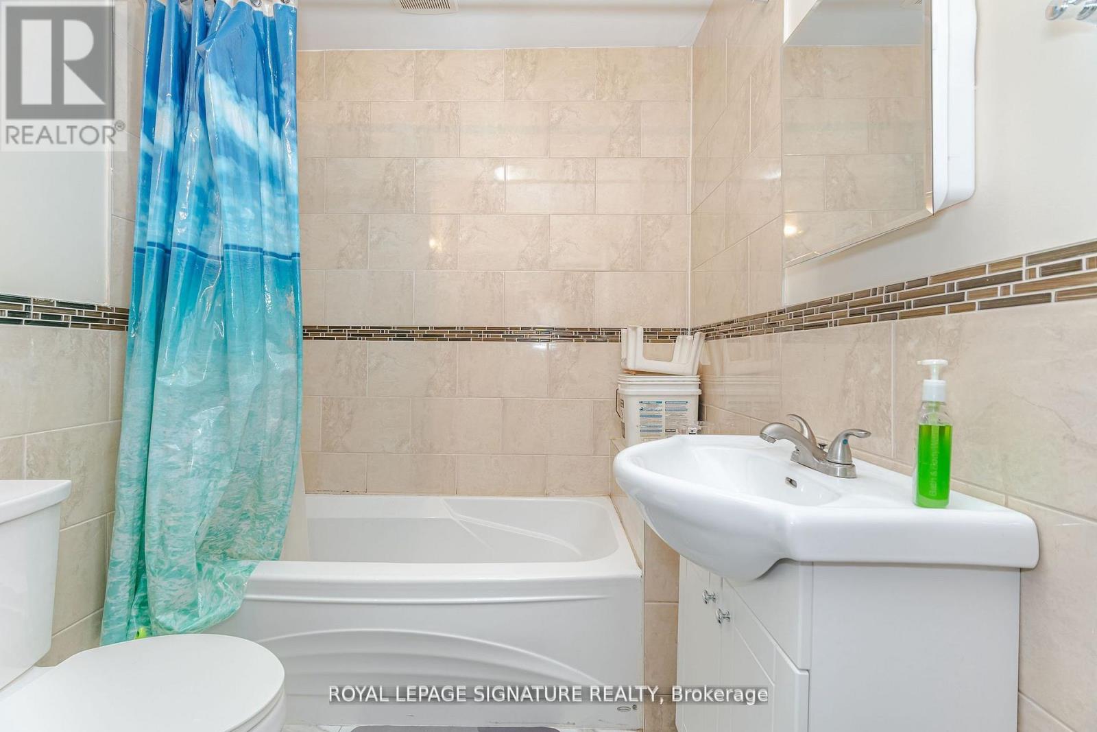 21 Alboreto Way, Brampton, Ontario L6X 0N5 - Photo 14 - W12595282