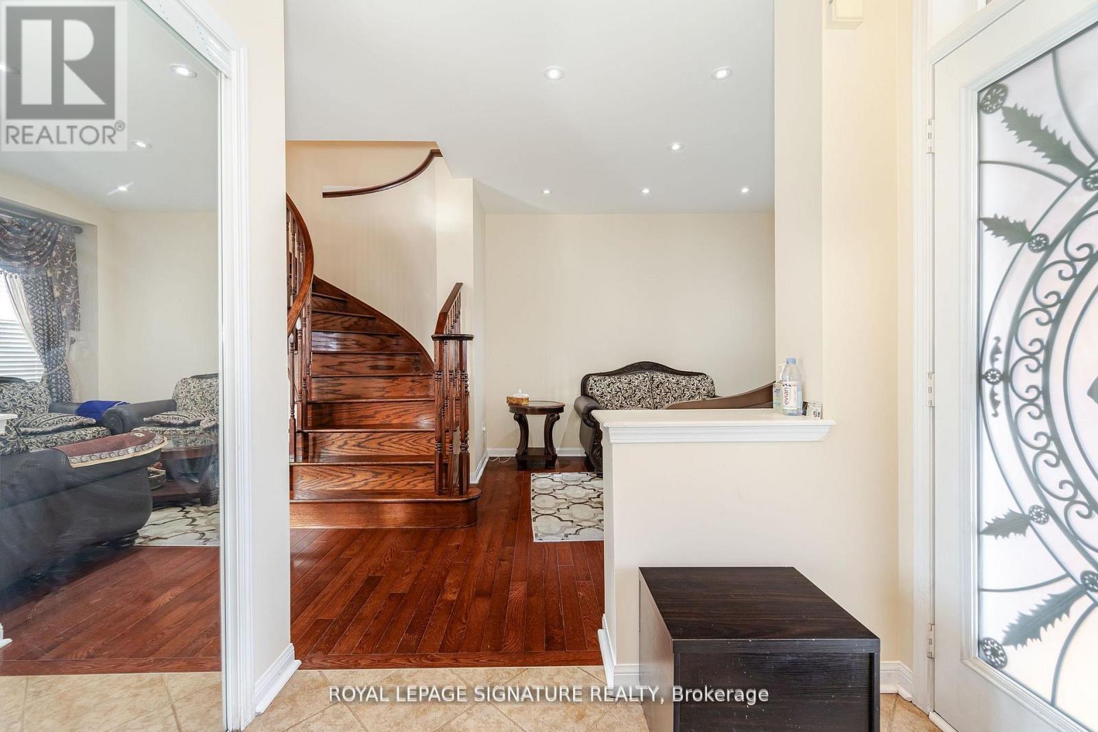 21 Alboreto Way, Brampton, Ontario L6X 0N5 - Photo 18 - W12595282