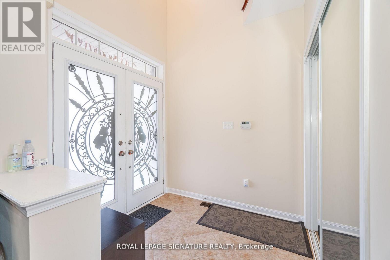 21 Alboreto Way, Brampton, Ontario L6X 0N5 - Photo 2 - W12595282