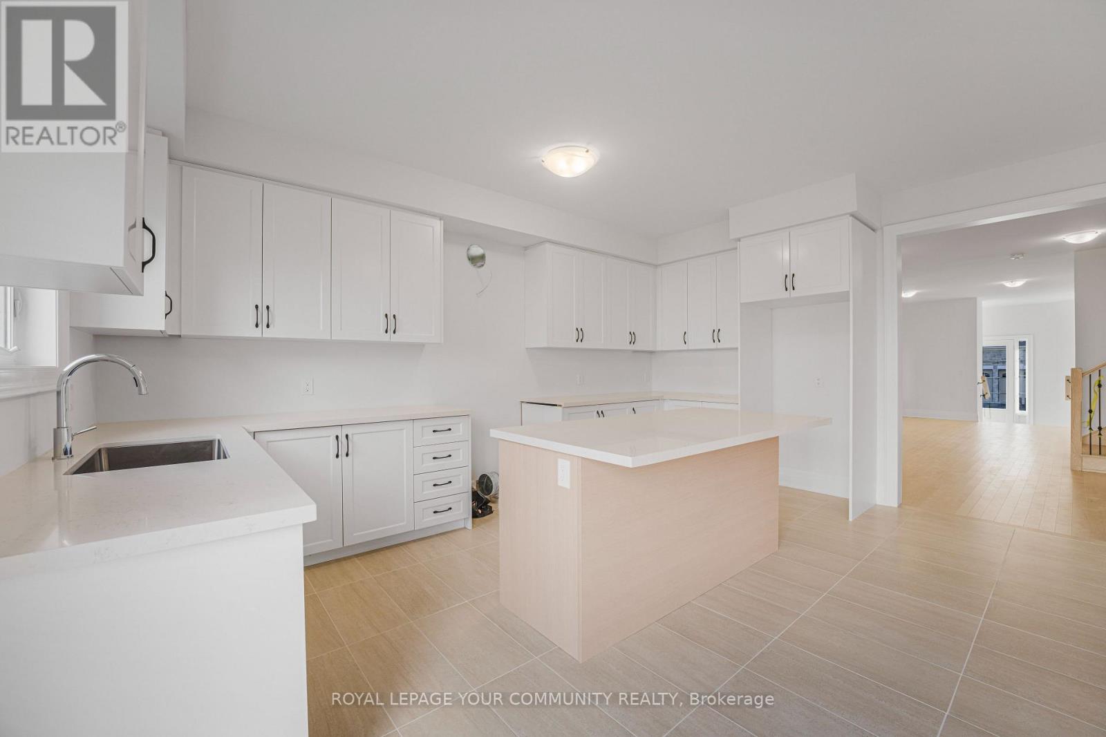 14 Donnybrook Court, Brampton, Ontario L7A 1Y2 - Photo 13 - W12595290