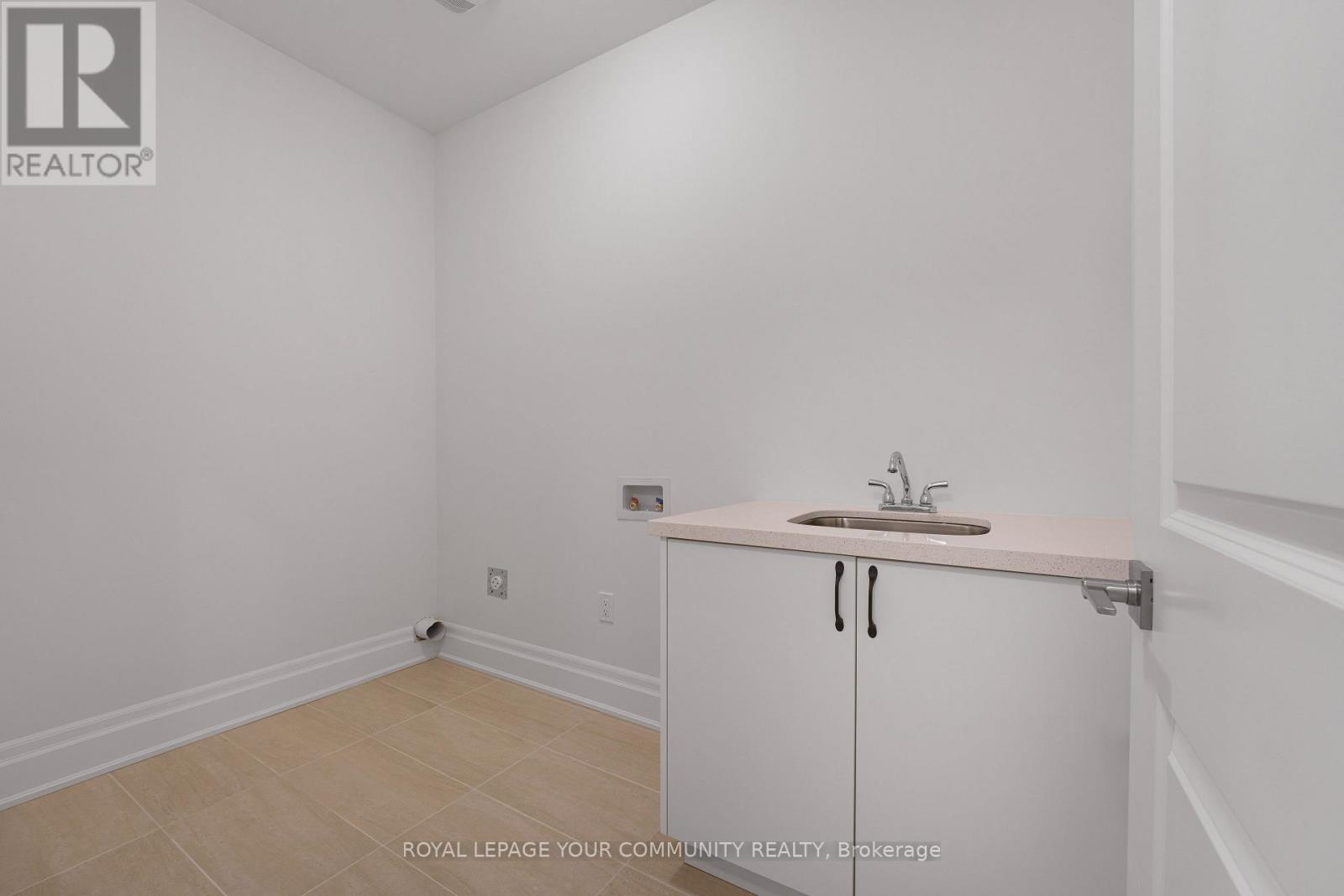 14 Donnybrook Court, Brampton, Ontario L7A 1Y2 - Photo 15 - W12595290