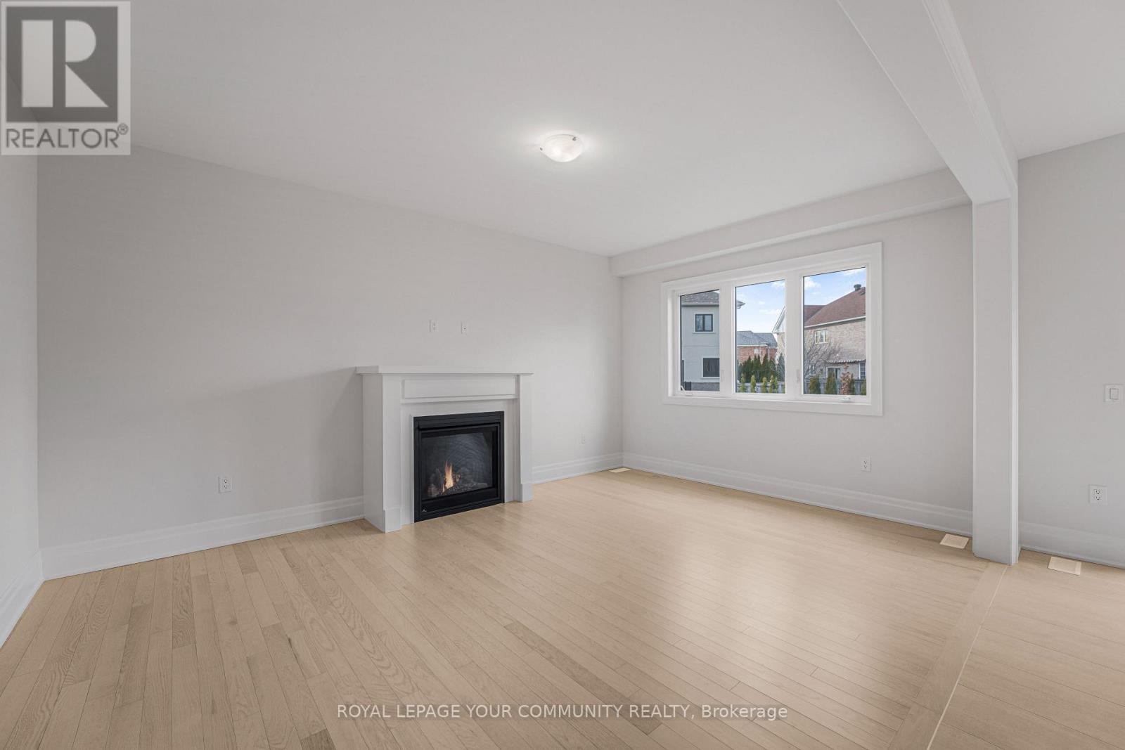 14 Donnybrook Court, Brampton, Ontario L7A 1Y2 - Photo 7 - W12595290