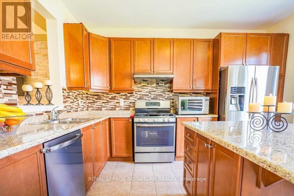 171 Buick Boulevard, Brampton, Ontario L7A 0Z1 - Photo 11 - W12595318