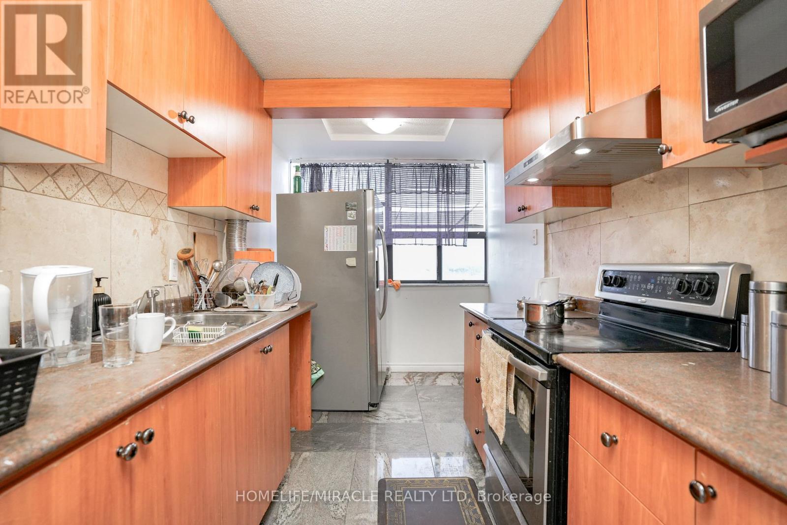 1712 - 18 Knightsbridge Road, Brampton, Ontario  L6T 3X5 - Photo 11 - W12595346