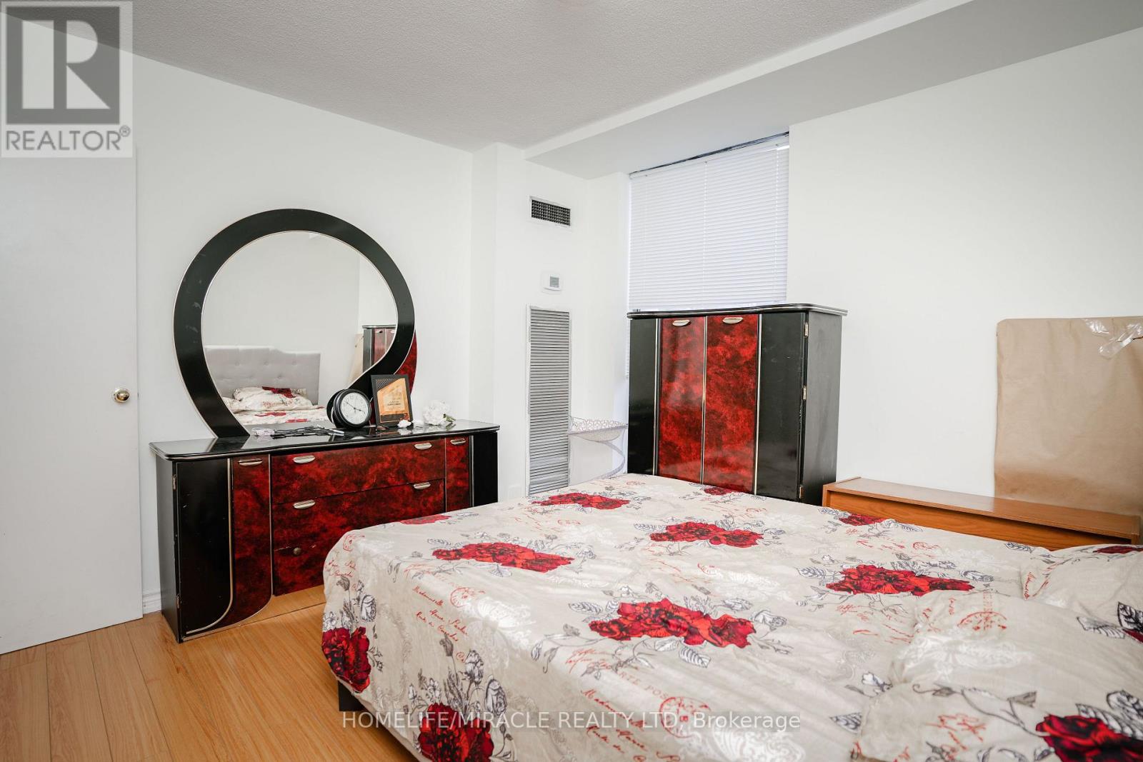 1712 - 18 Knightsbridge Road, Brampton, Ontario  L6T 3X5 - Photo 20 - W12595346