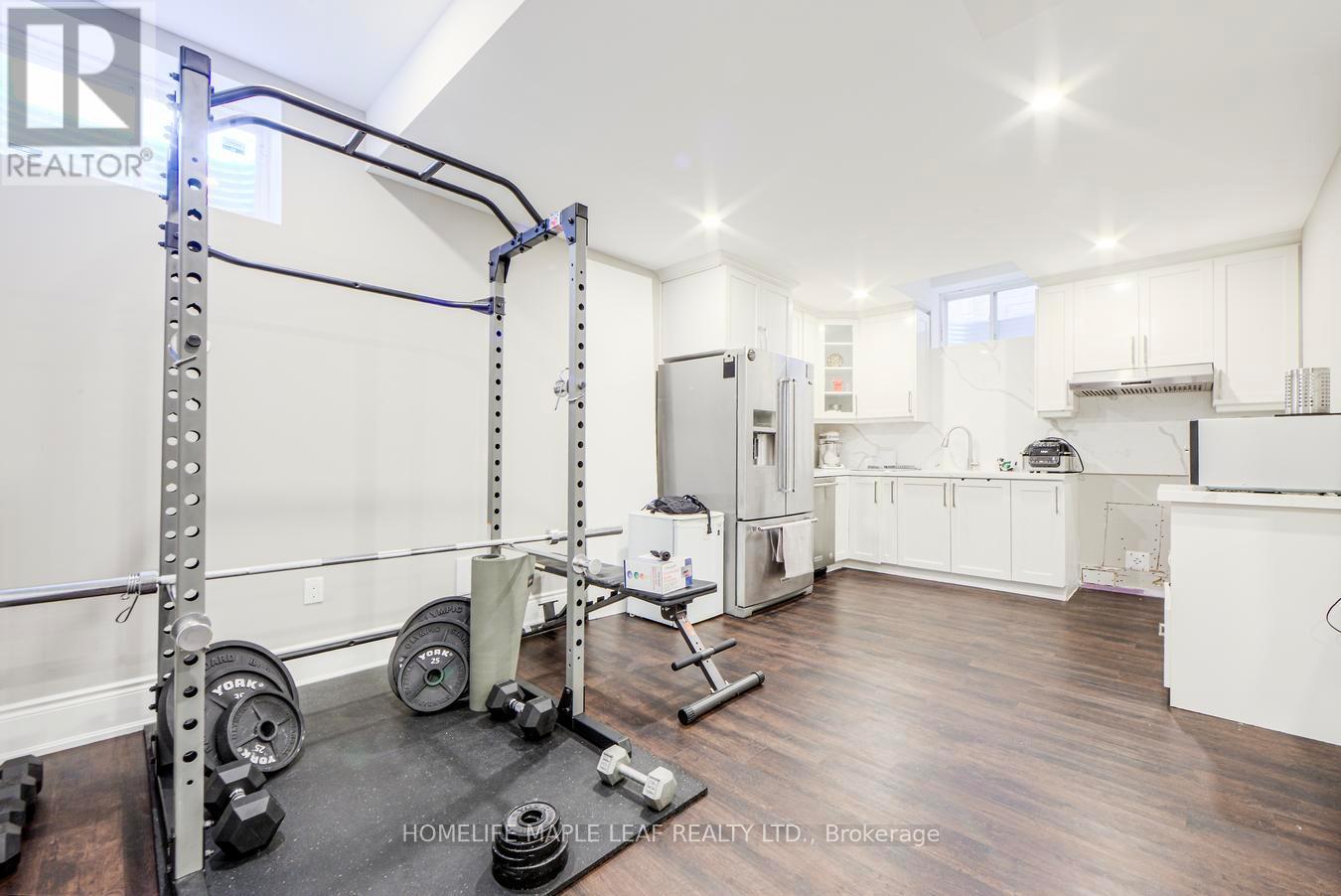 42 Foothills Crescent, Brampton, Ontario L6P 4G9 - Photo 38 - W12595350