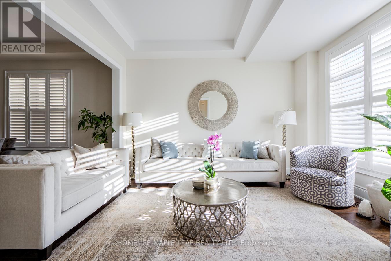 42 Foothills Crescent, Brampton, Ontario L6P 4G9 - Photo 8 - W12595350