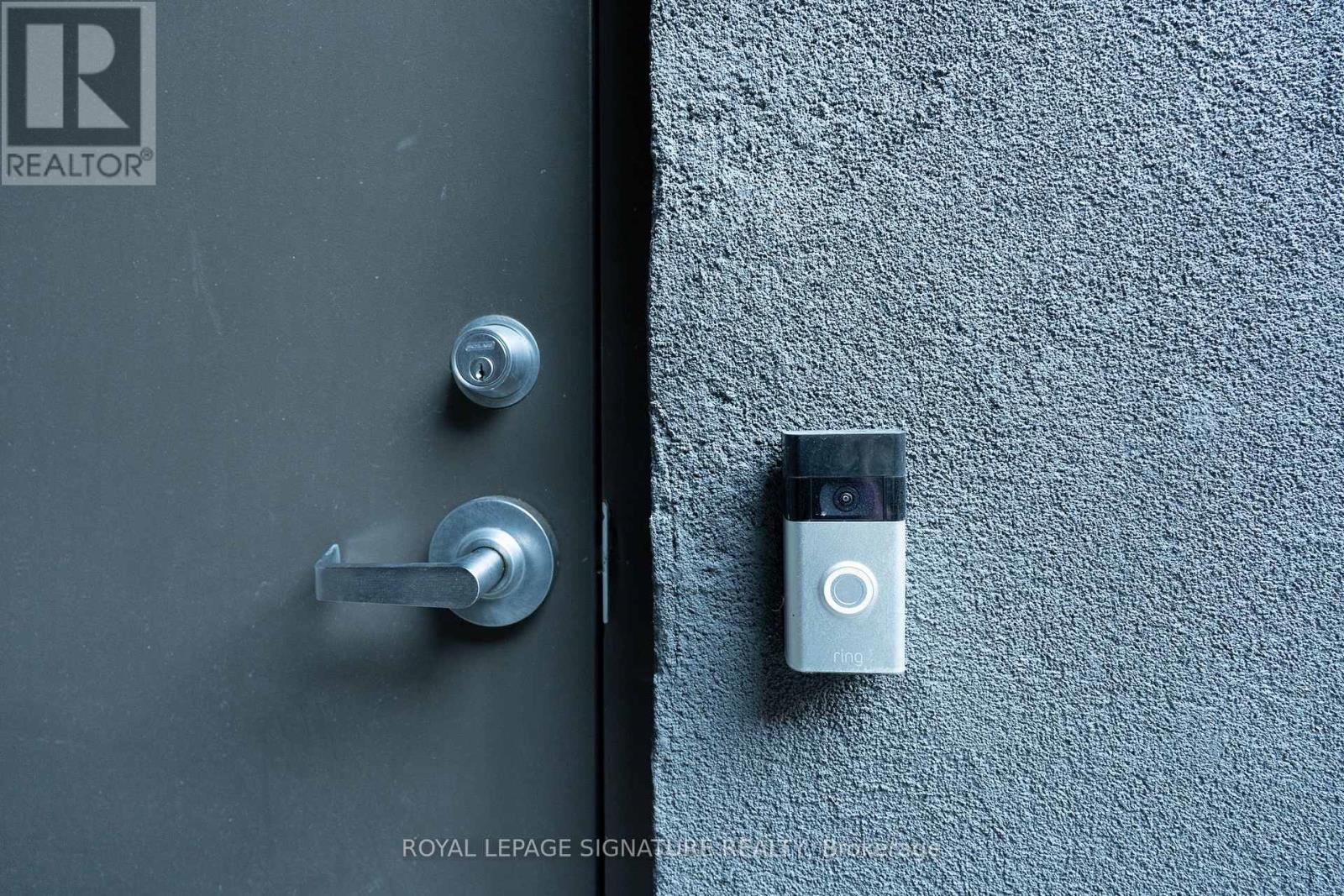 Lower - 398 Westmoreland Avenue N, Toronto, Ontario  M6H 3A7 - Photo 11 - W12595388