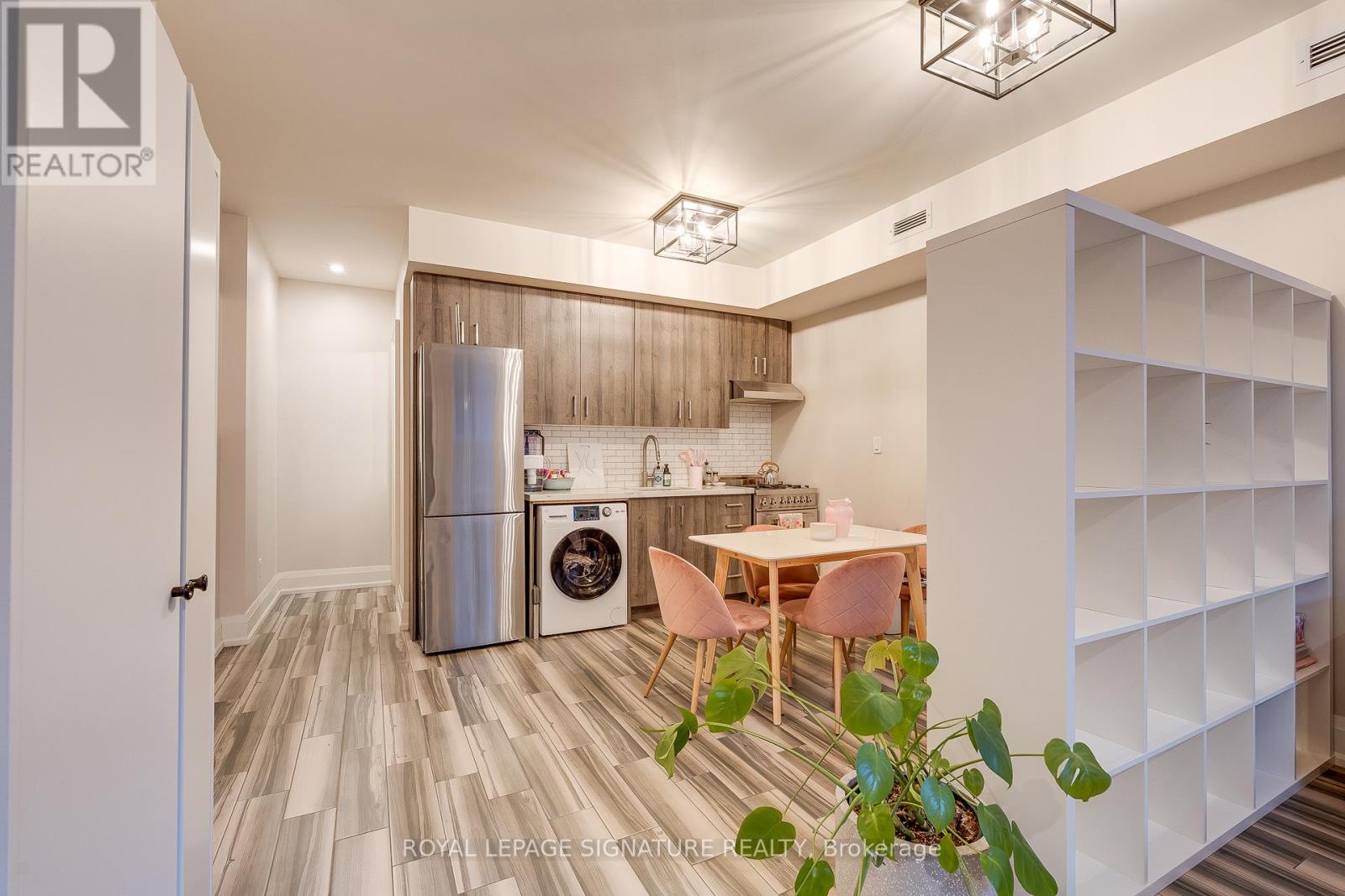 Lower - 398 Westmoreland Avenue N, Toronto, Ontario  M6H 3A7 - Photo 2 - W12595388