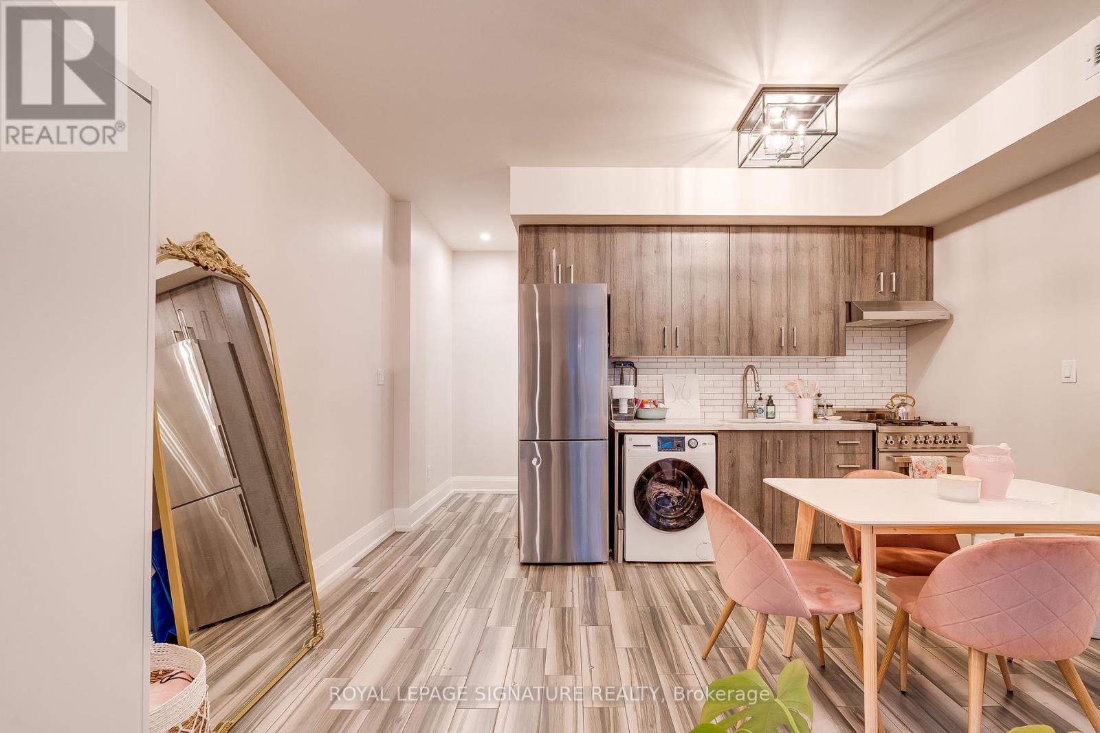 Lower - 398 Westmoreland Avenue N, Toronto, Ontario  M6H 3A7 - Photo 5 - W12595388