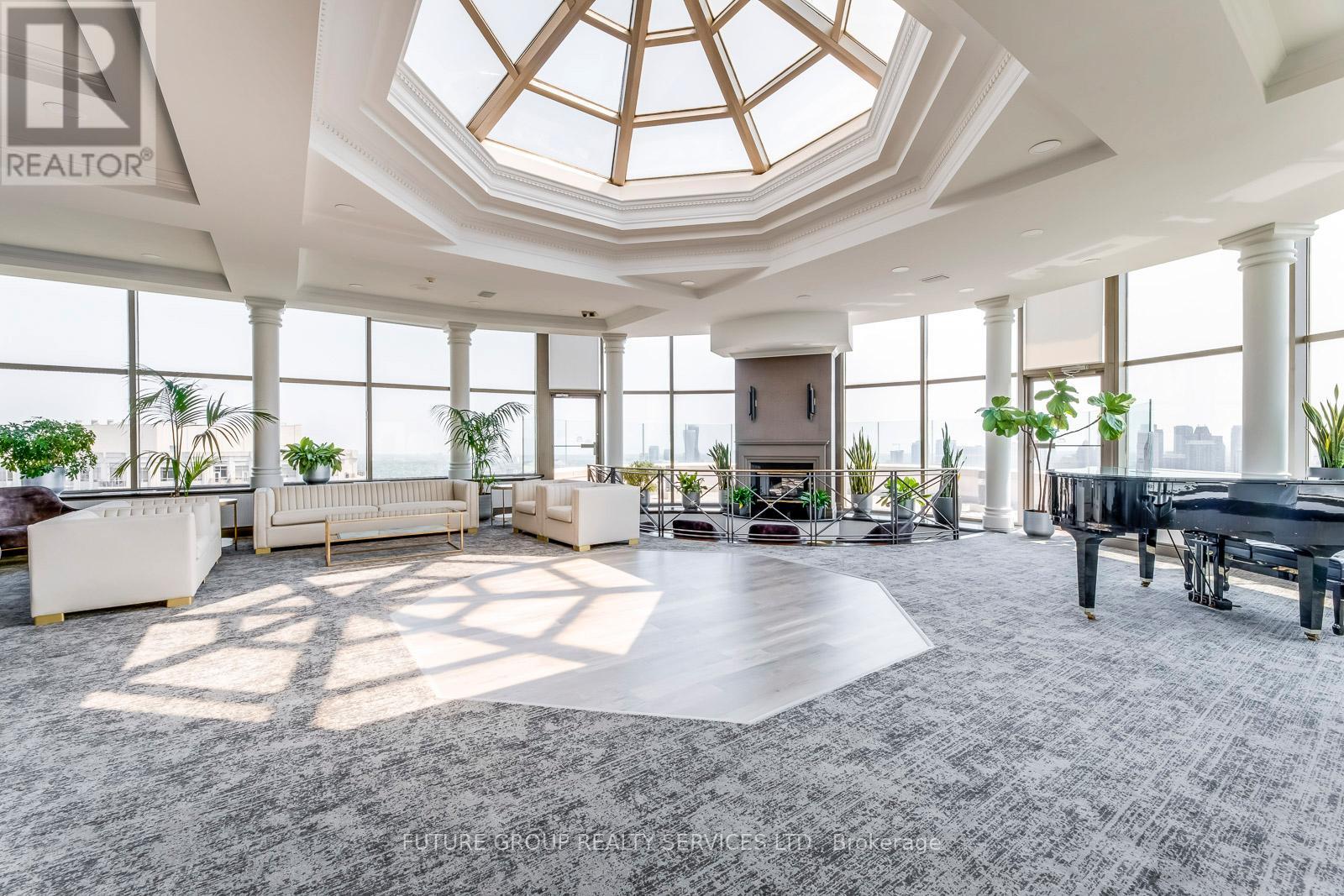 1607 - 45 Kingsbridge Garden Circle, Mississauga, Ontario L5R 3K4 - Photo 31 - W12595424