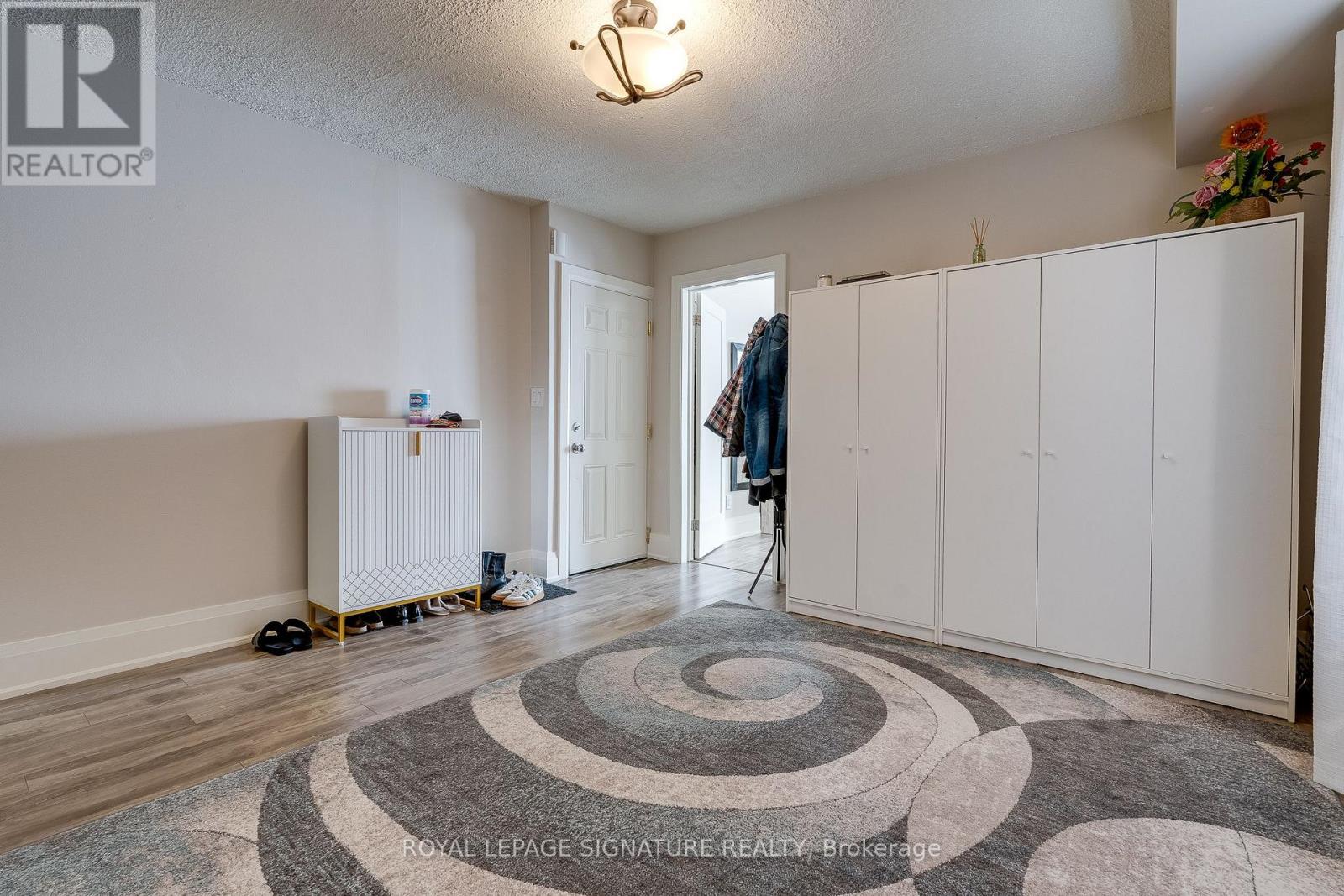 Main - 20 Portland Street, Toronto, Ontario  M8Y 1A5 - Photo 2 - W12595426