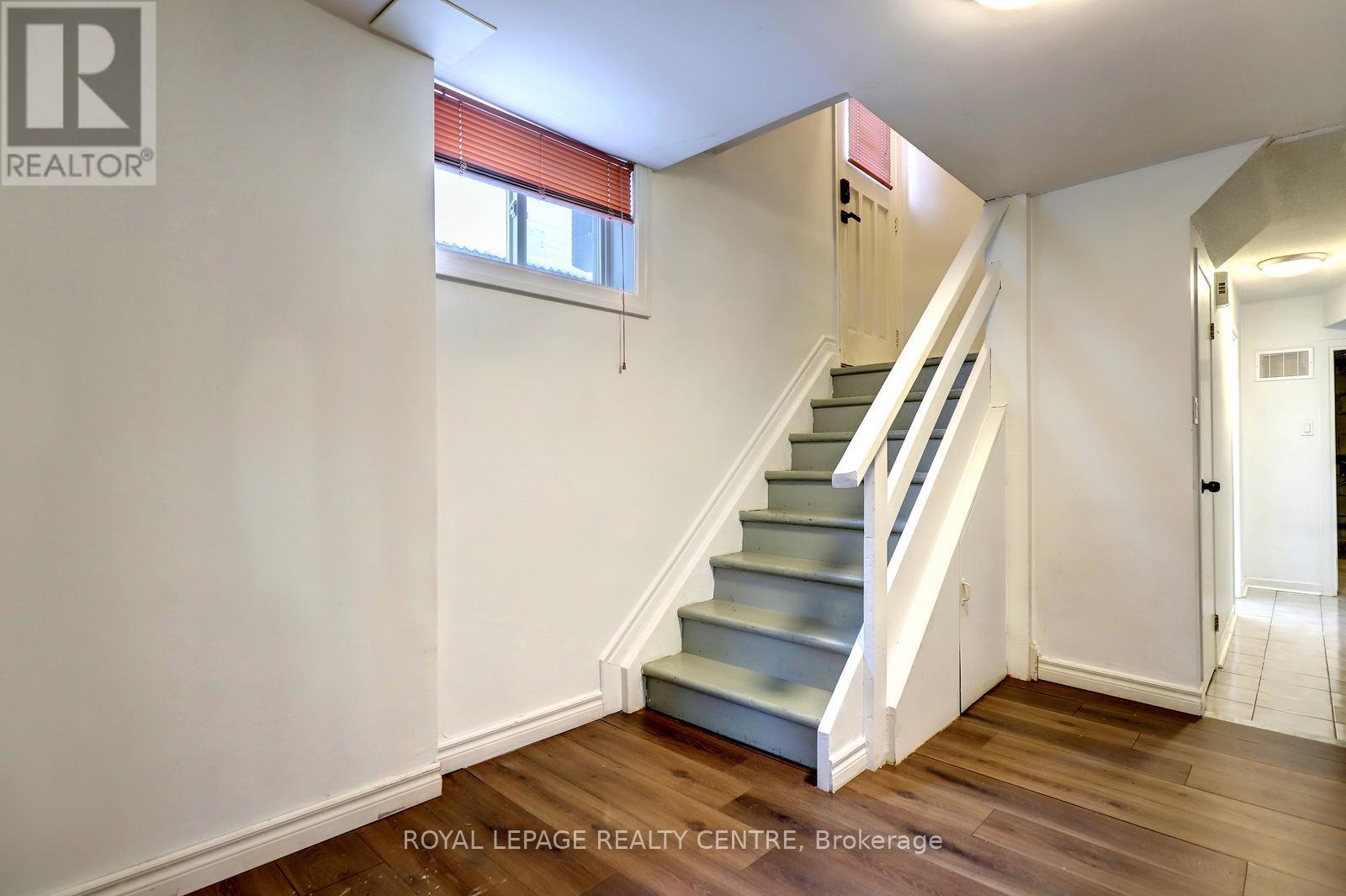 1416 Monaghan Circle, Mississauga, Ontario  L5C 1R8 - Photo 28 - W12595470