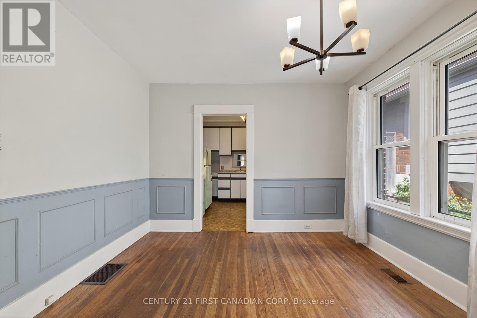 Photo 21 of 39 for 1230 Dundas Street