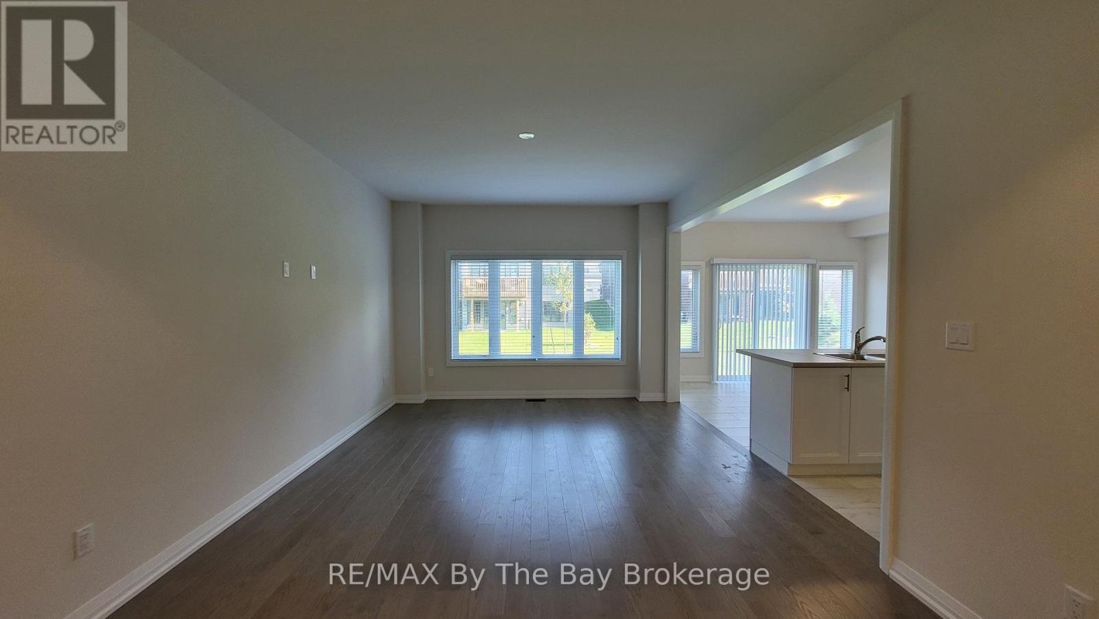 65 Federica Crescent, Wasaga Beach, Ontario  L9Z 0N5 - Photo 11 - S12595532