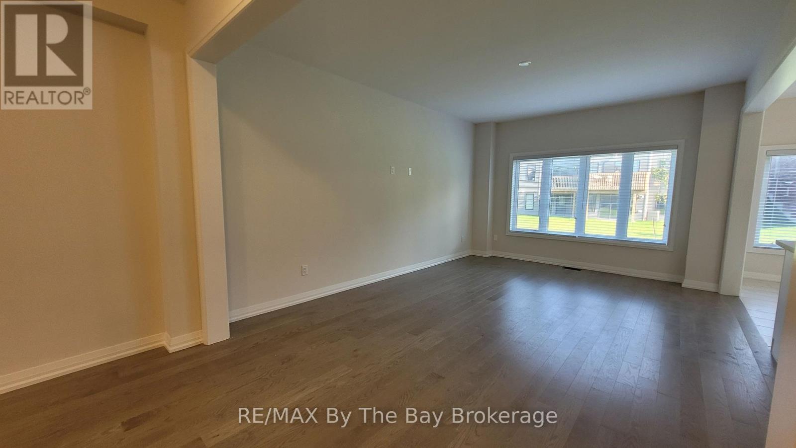 65 Federica Crescent, Wasaga Beach, Ontario  L9Z 0N5 - Photo 13 - S12595532