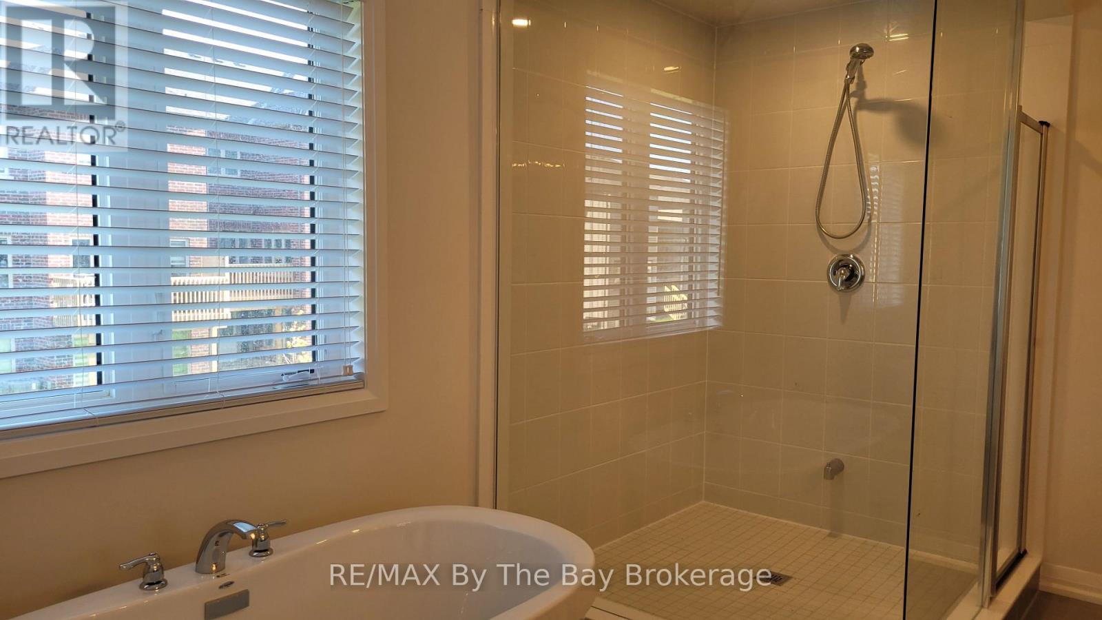 65 Federica Crescent, Wasaga Beach, Ontario  L9Z 0N5 - Photo 22 - S12595532