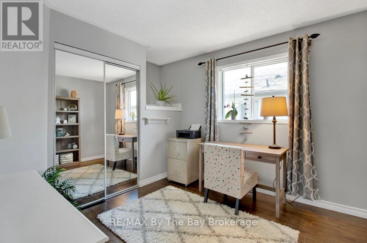 79 Fernbrook Drive, Wasaga Beach, Ontario L9Z 1G5 - Photo 14 - S12595536