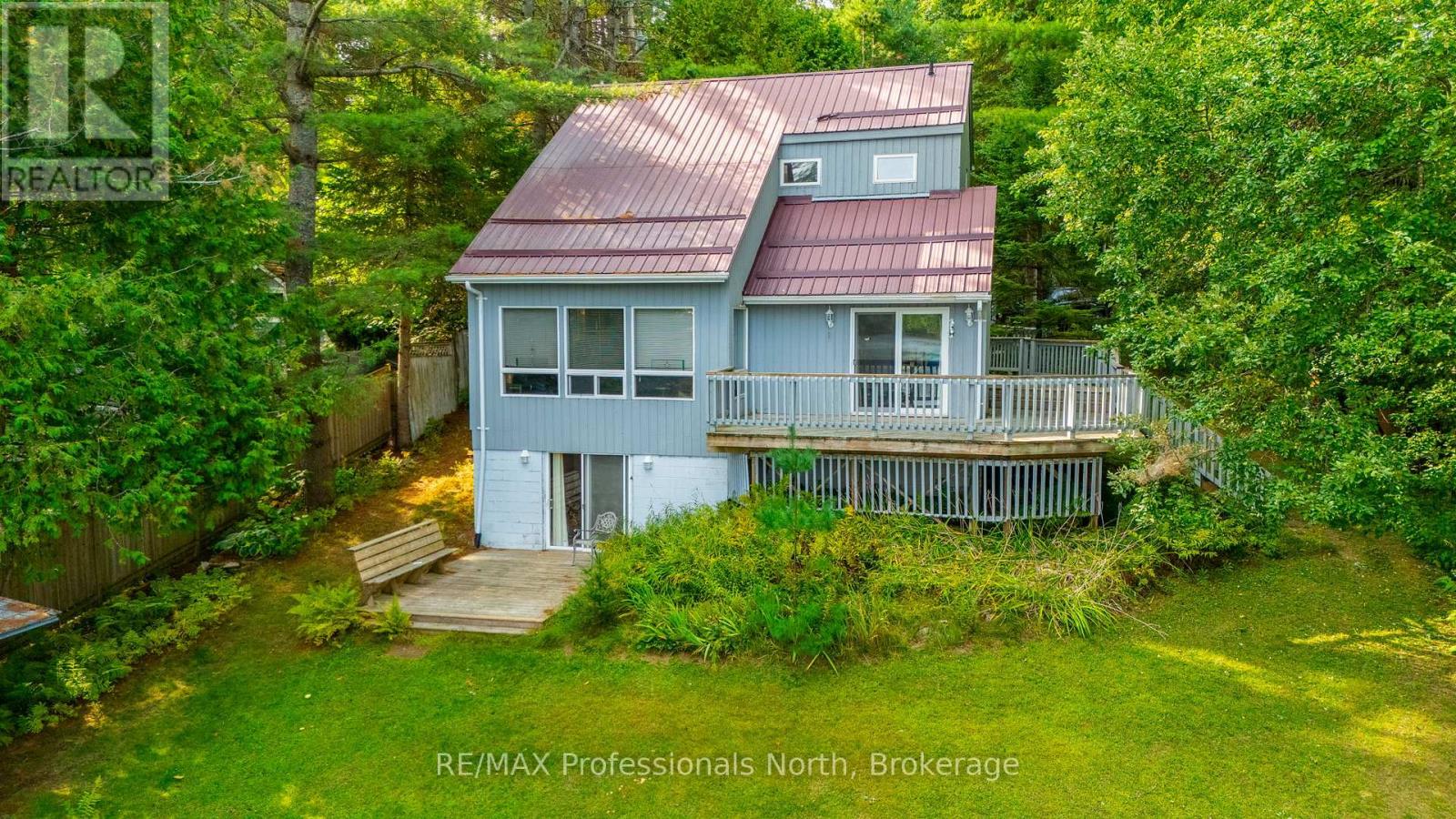 1080 Petticoat Lane, Minden Hills, Ontario  K0M 2K0 - Photo 2 - X12595504