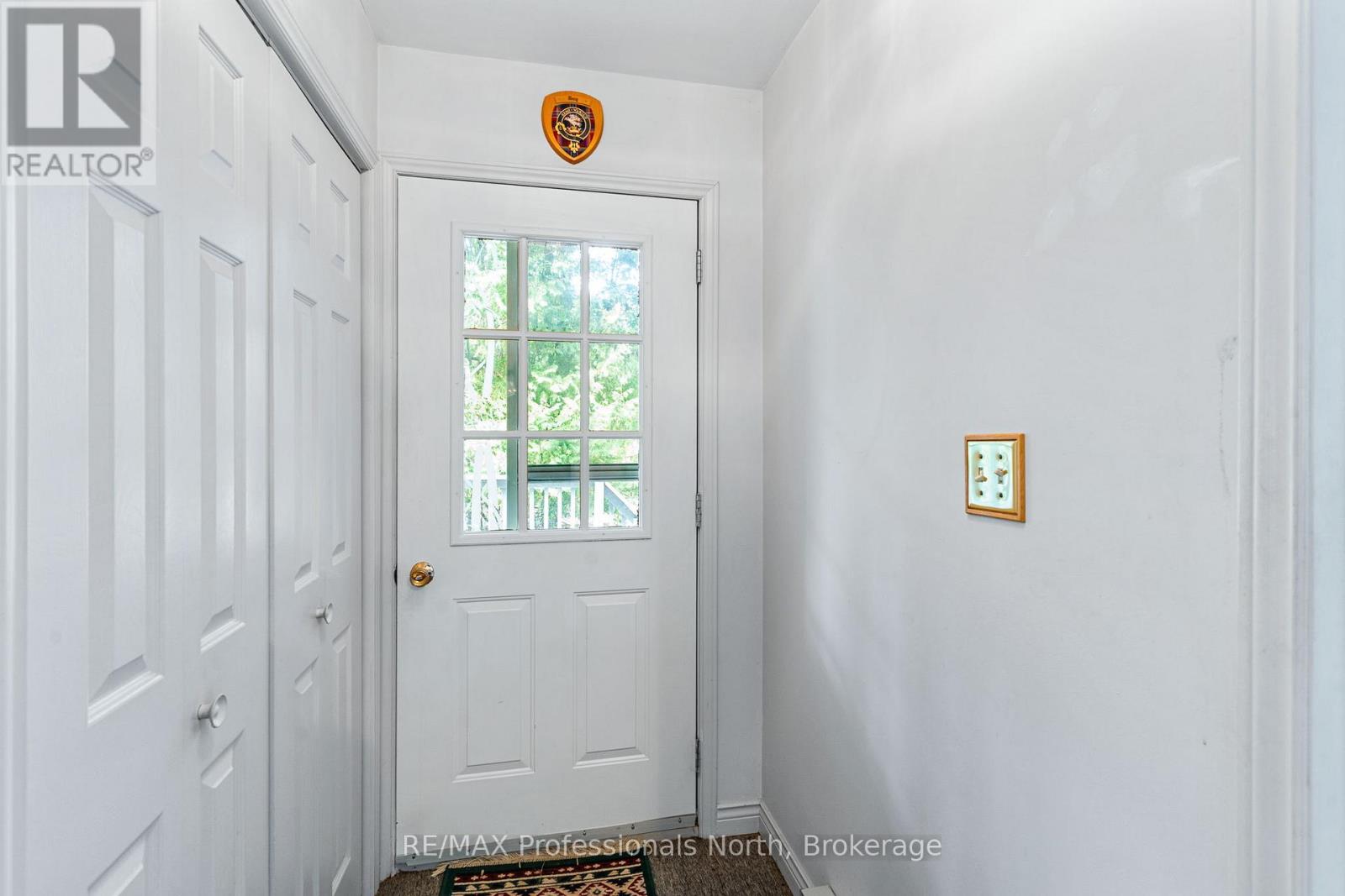 1080 Petticoat Lane, Minden Hills, Ontario  K0M 2K0 - Photo 7 - X12595504