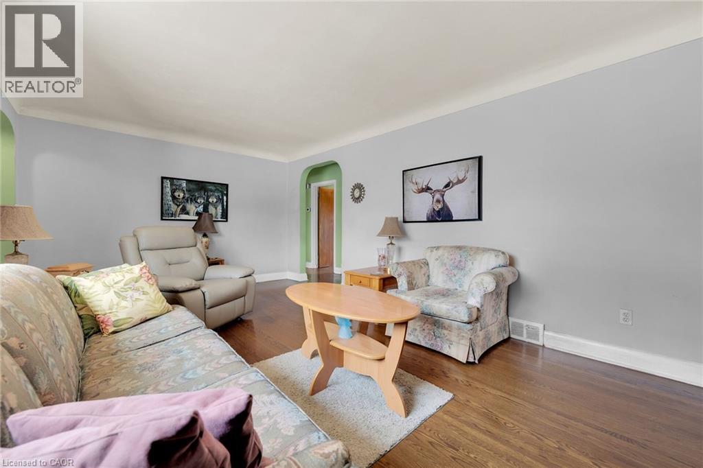 471 Geneva Street, St. Catharines, Ontario  L2N 2H4 - Photo 14 - 40750416