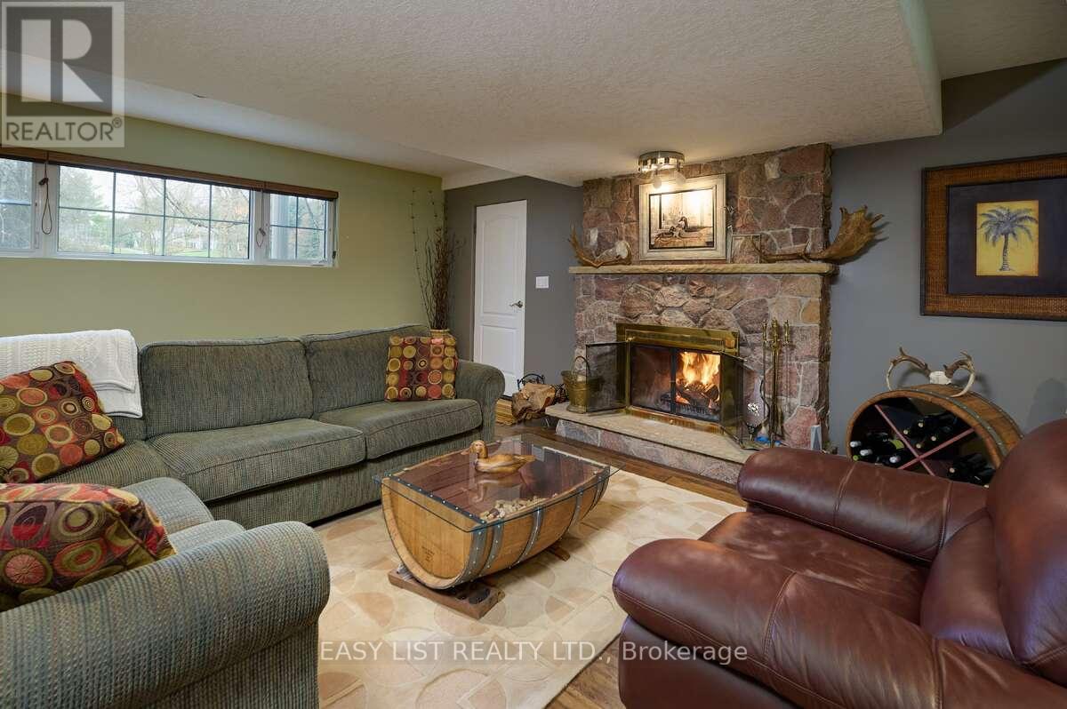 1078 Berletts Road, Wilmot, Ontario  N0B 2L0 - Photo 18 - X12595308