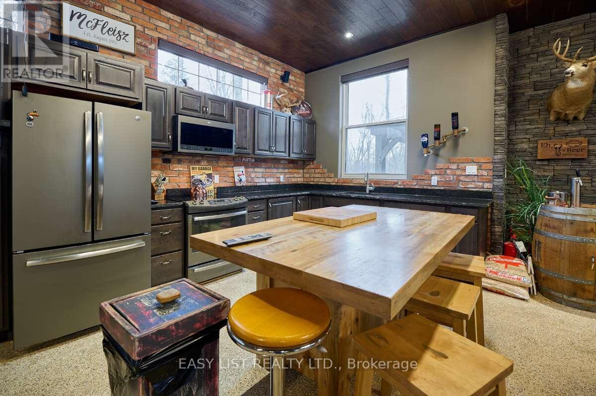 1078 Berletts Road, Wilmot, Ontario  N0B 2L0 - Photo 33 - X12595308