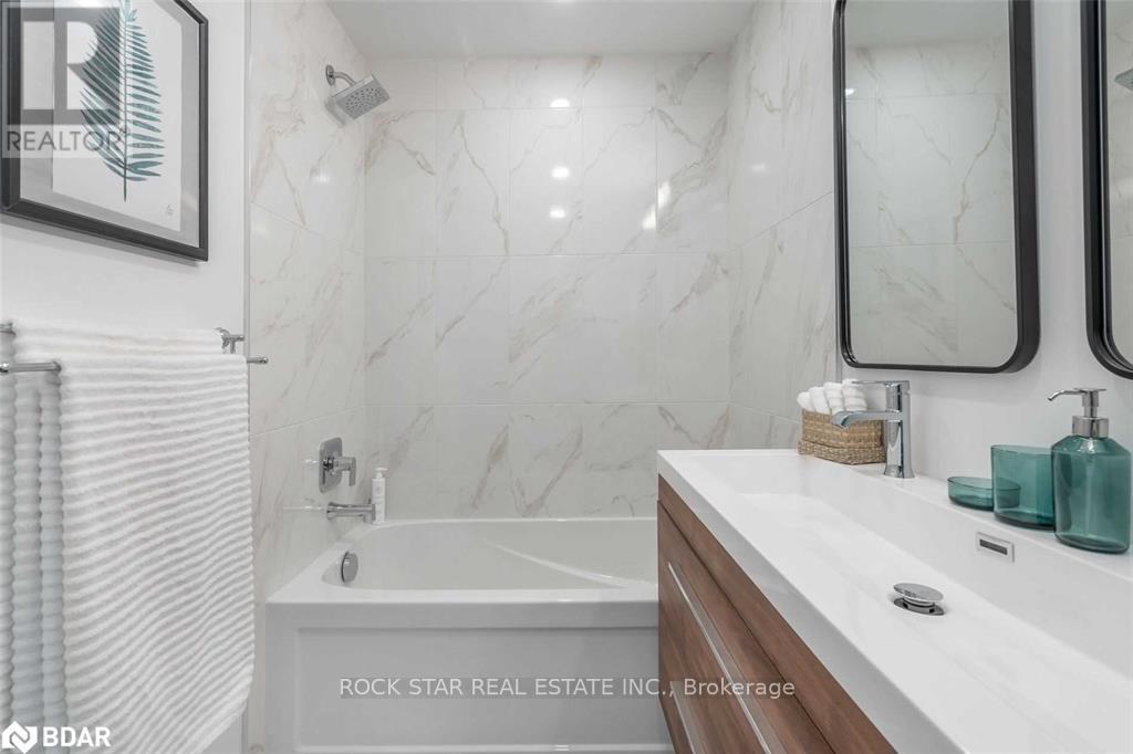 Upper - 1 Edward Street, Hamilton, Ontario L8L 2V2 - Photo 13 - X12595332