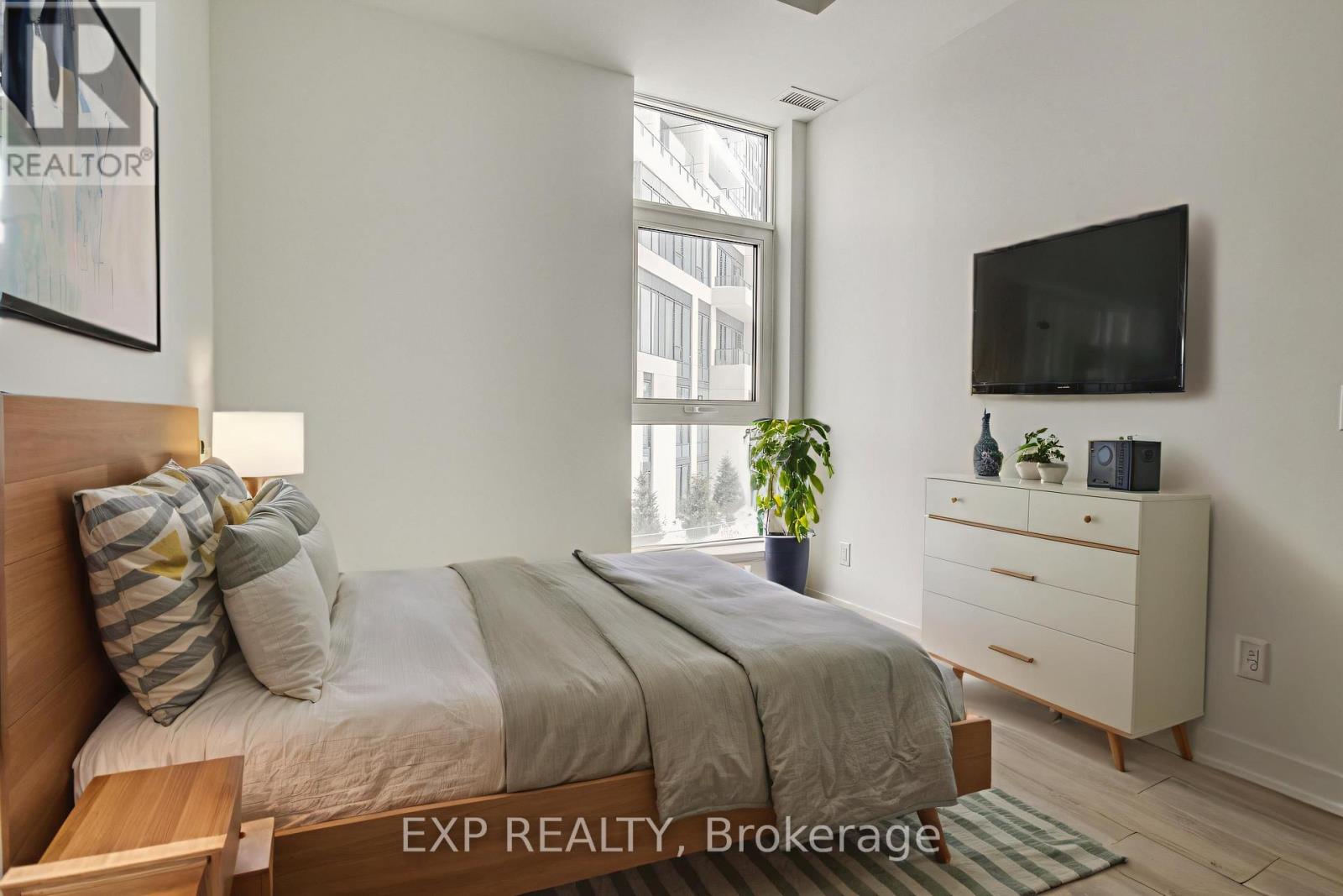 207 - 25 Wellington Street S, Kitchener, Ontario  N2G 0G5 - Photo 5 - X12595396